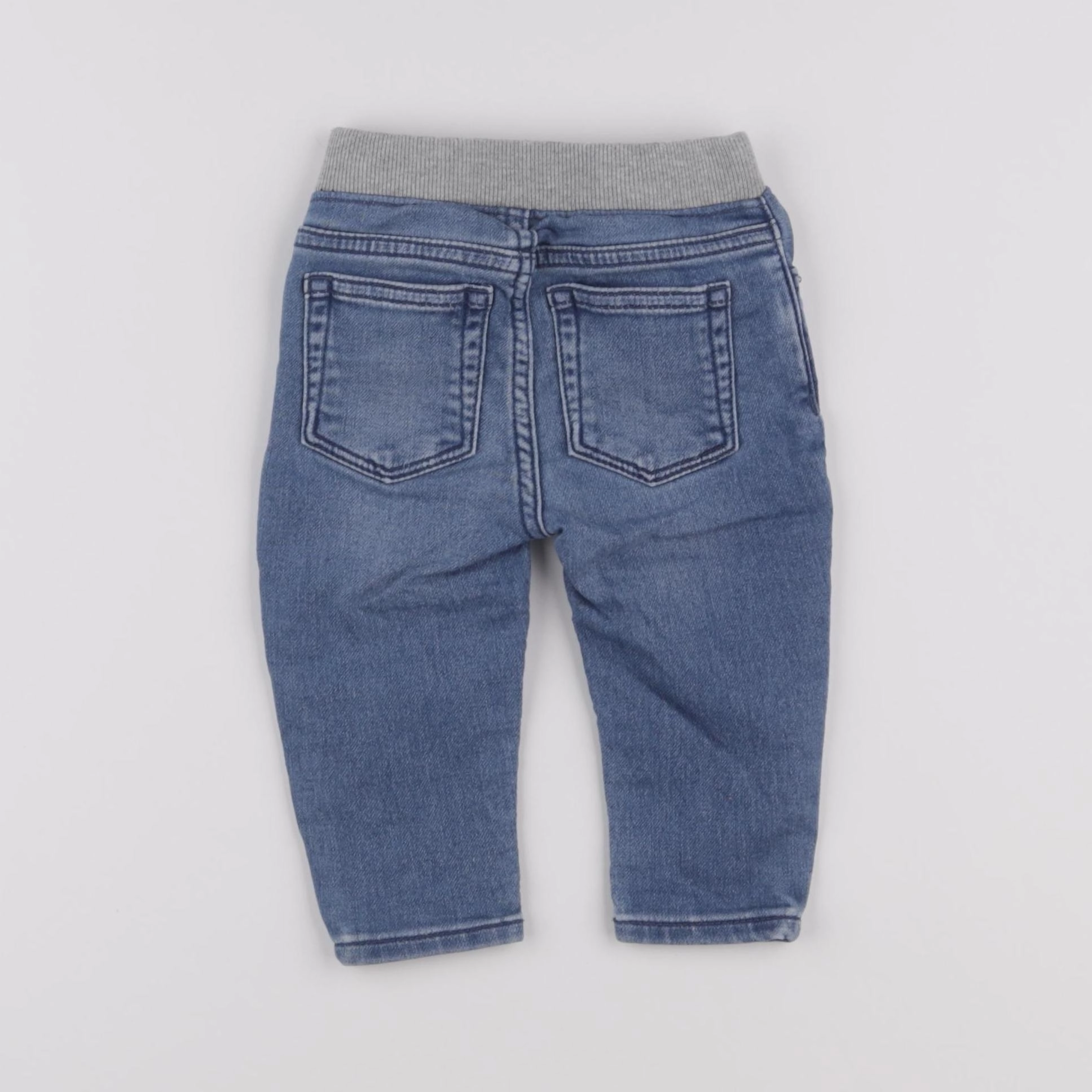 GAP - jean bleu - 3/6 mois
