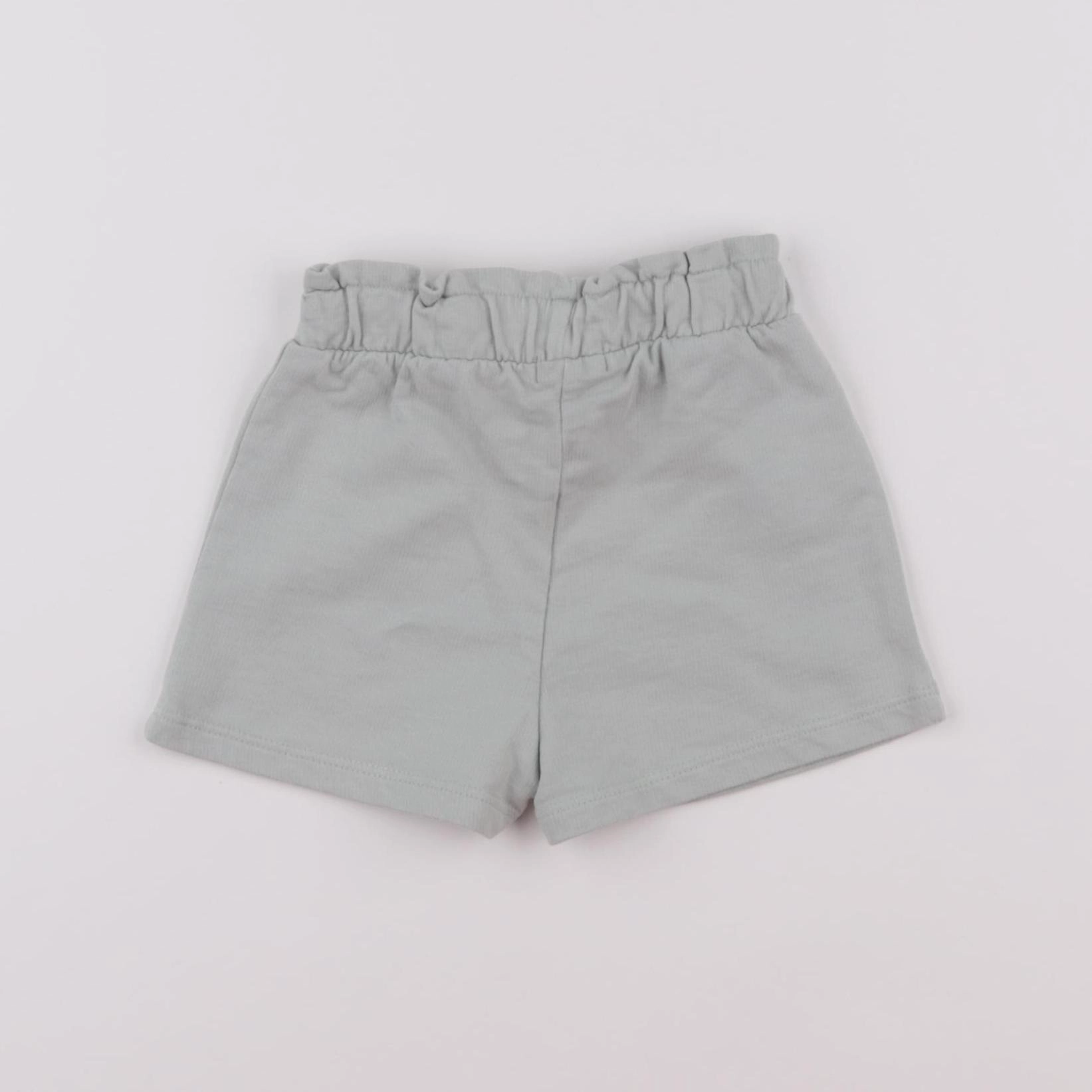 Vertbaudet - short vert - 9 mois