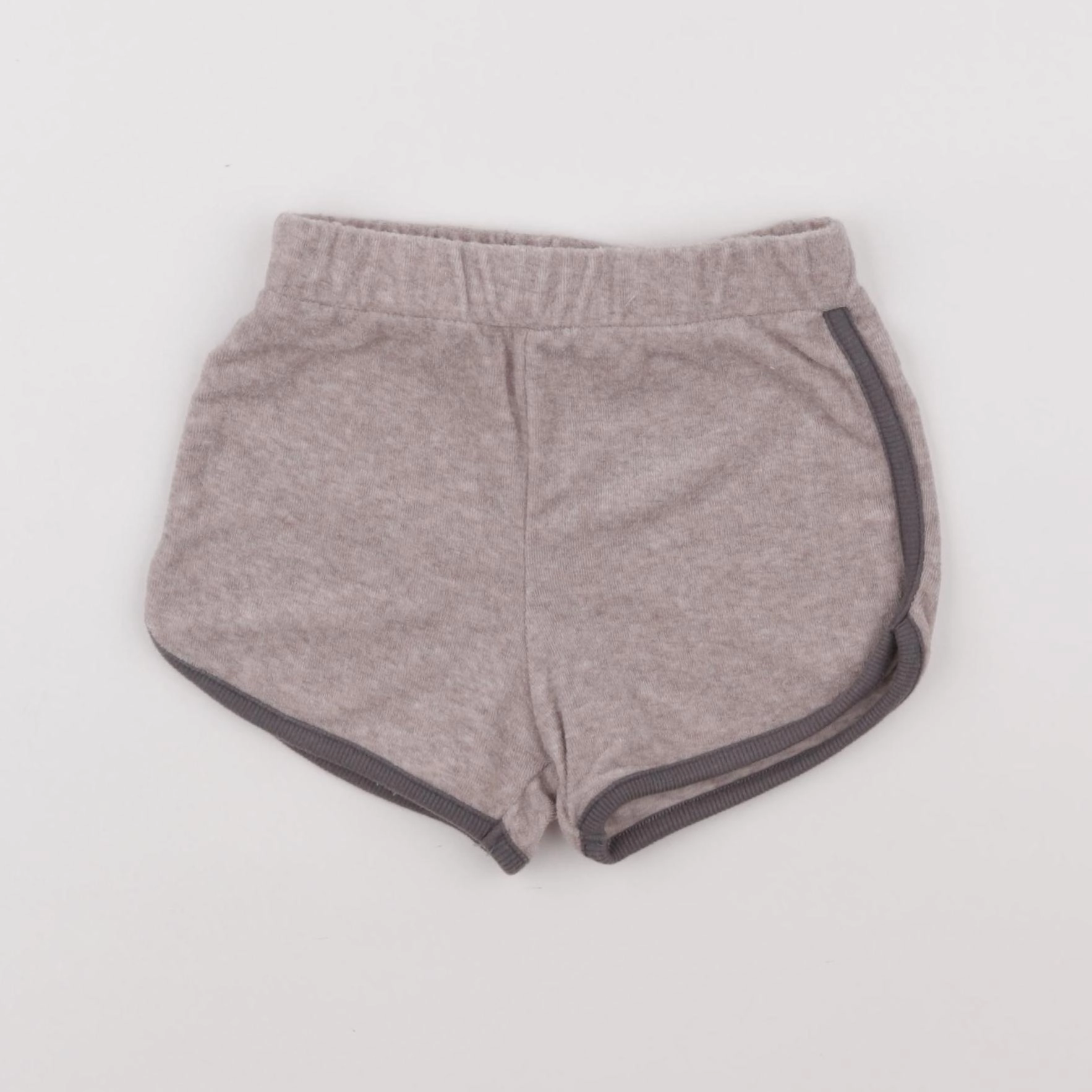 H&M - short beige - 12/18 mois