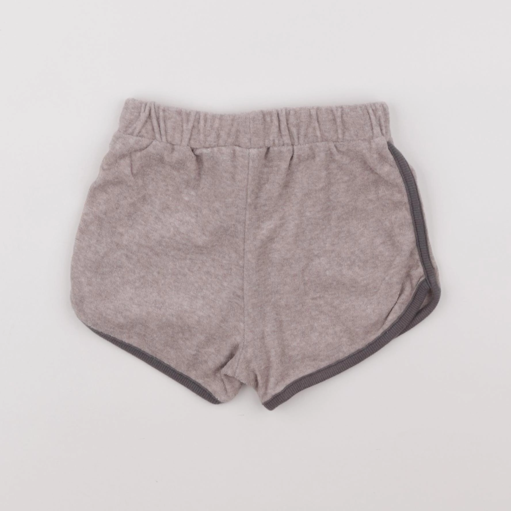 H&M - short beige - 12/18 mois