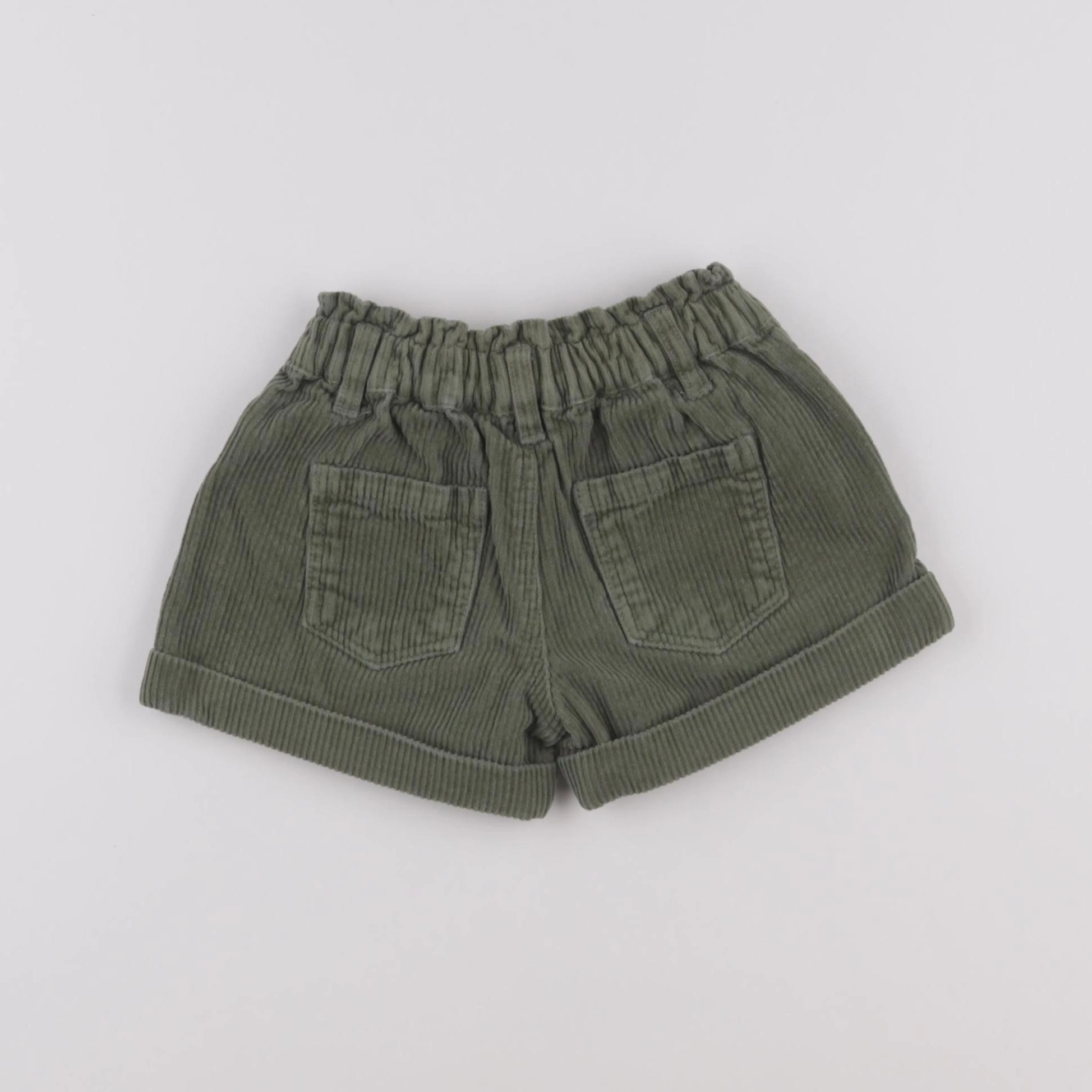 Vertbaudet - short vert - 2 ans