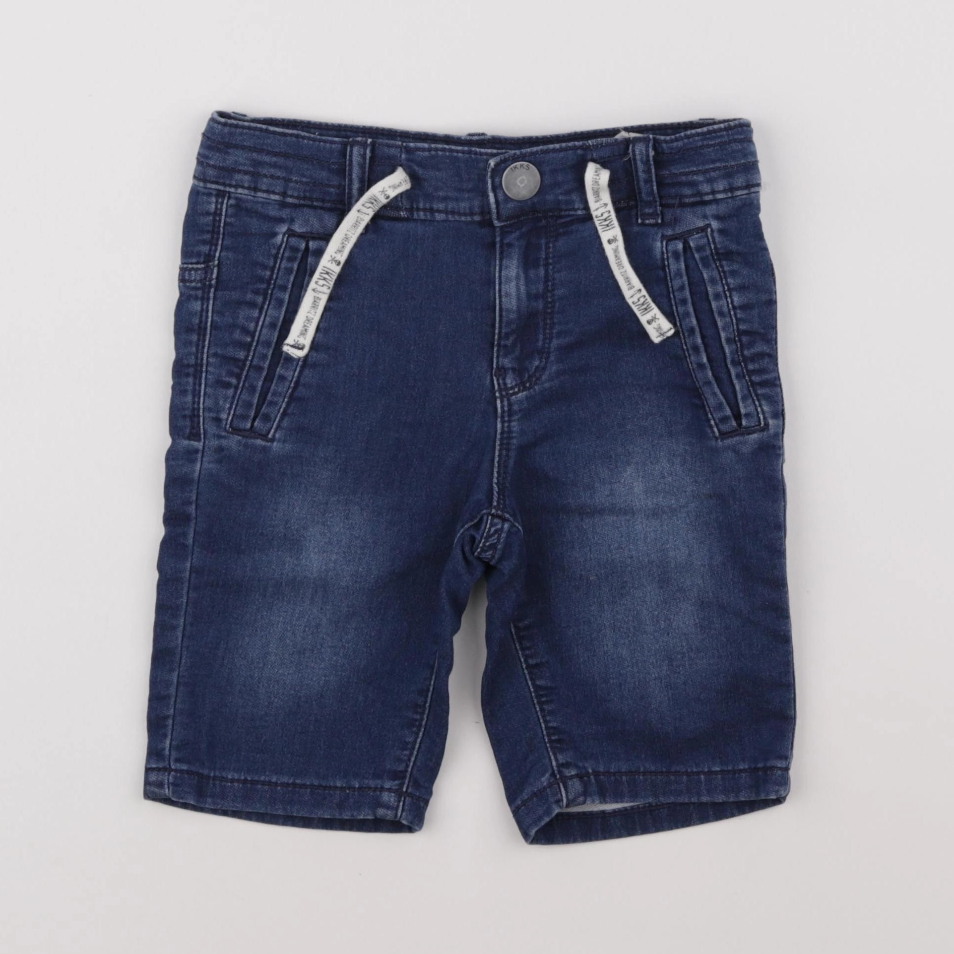 IKKS - short bleu - 6 ans