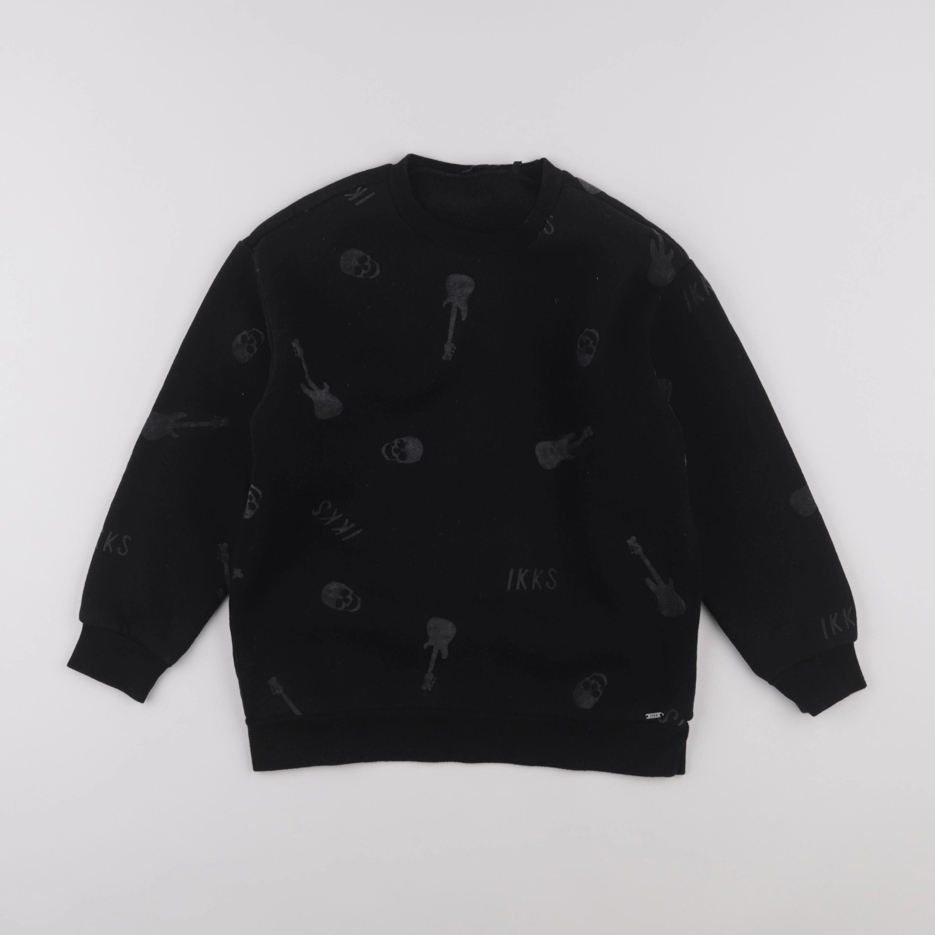 IKKS - sweat noir - 8 ans