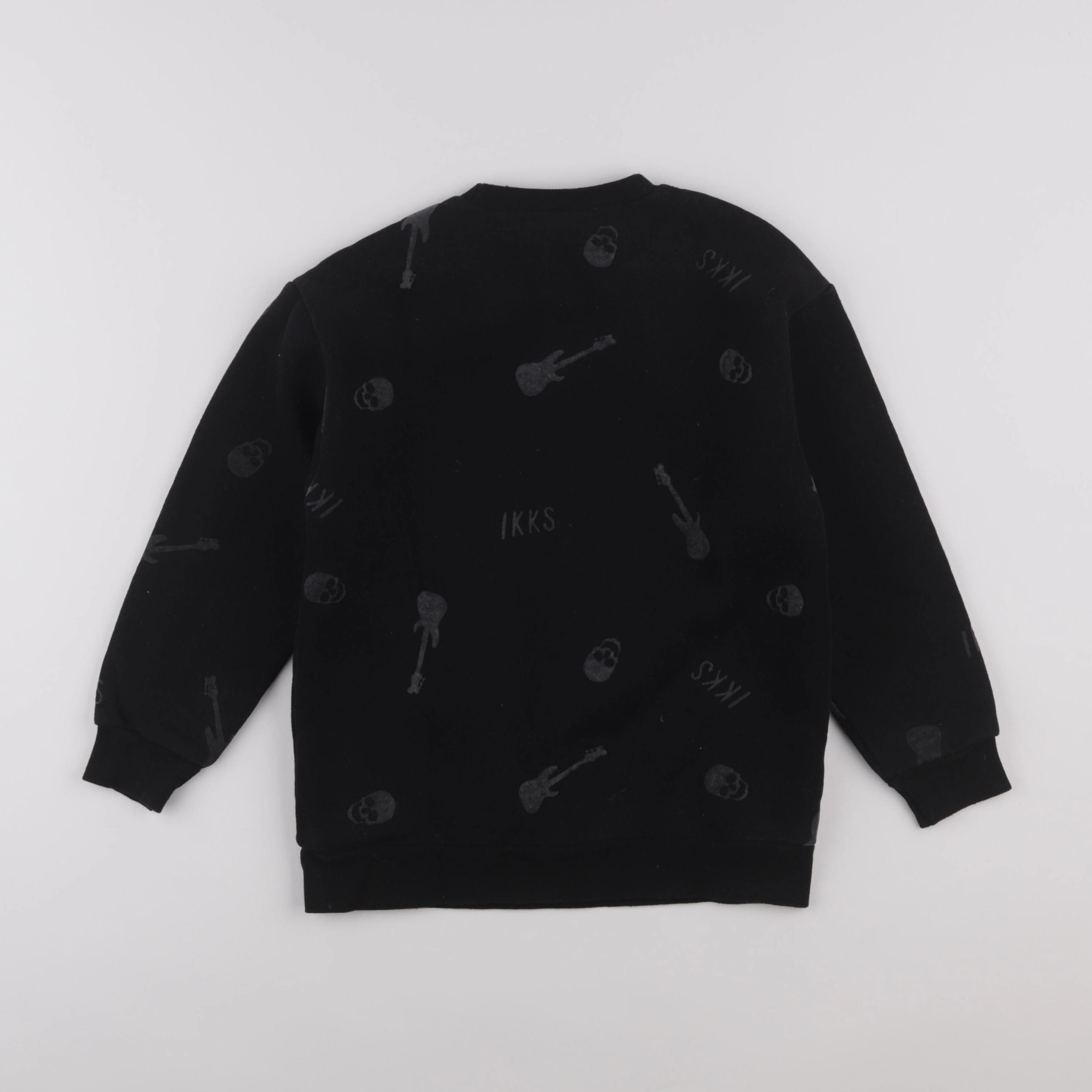 IKKS - sweat noir - 8 ans