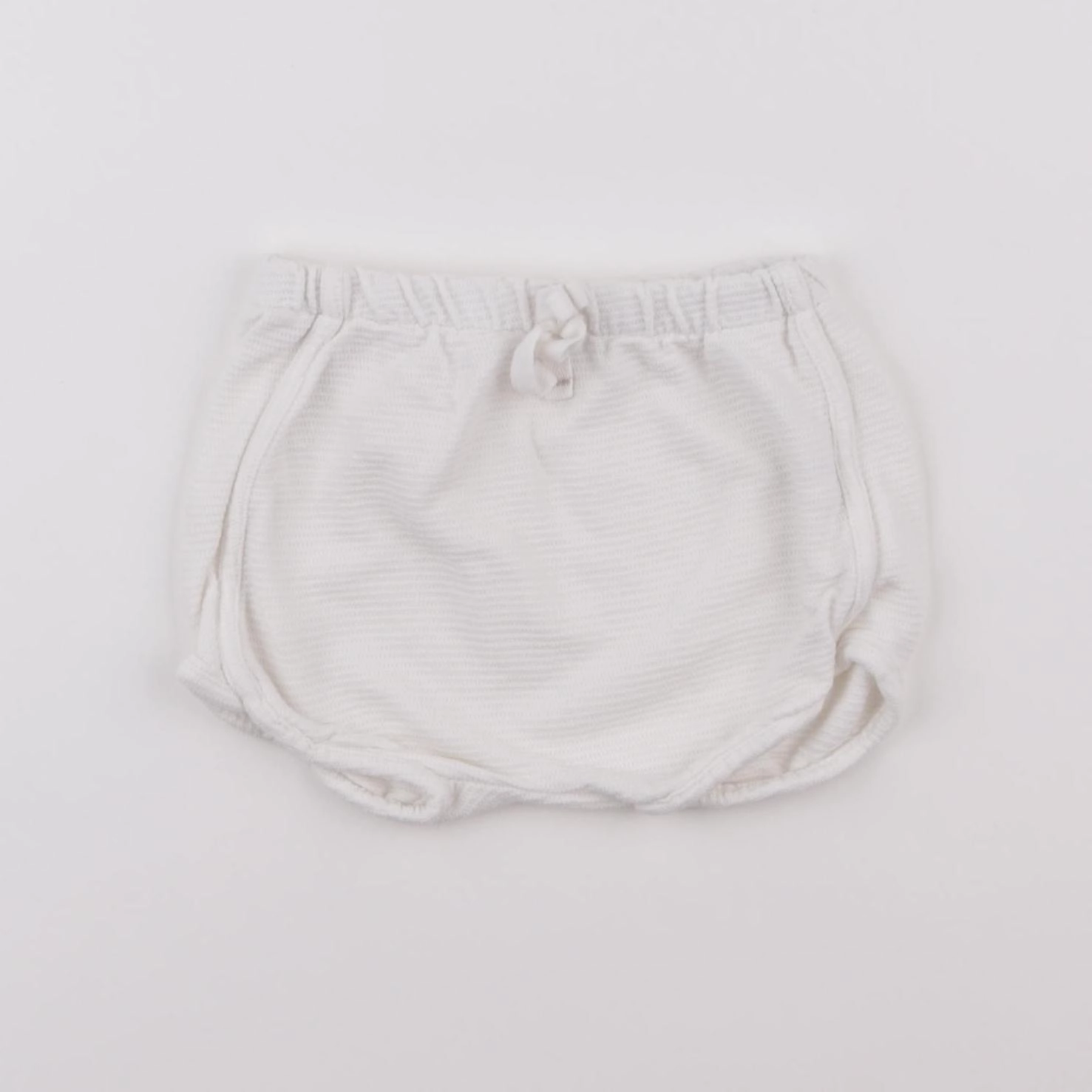Zara - short blanc - 3/6 mois