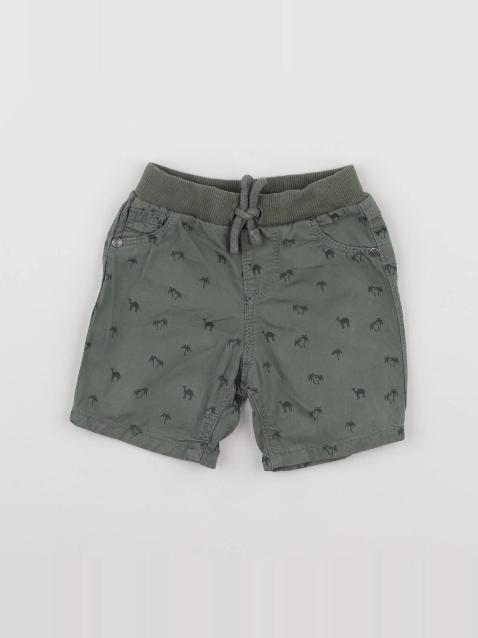 Tape à l'oeil - short vert - 6 mois