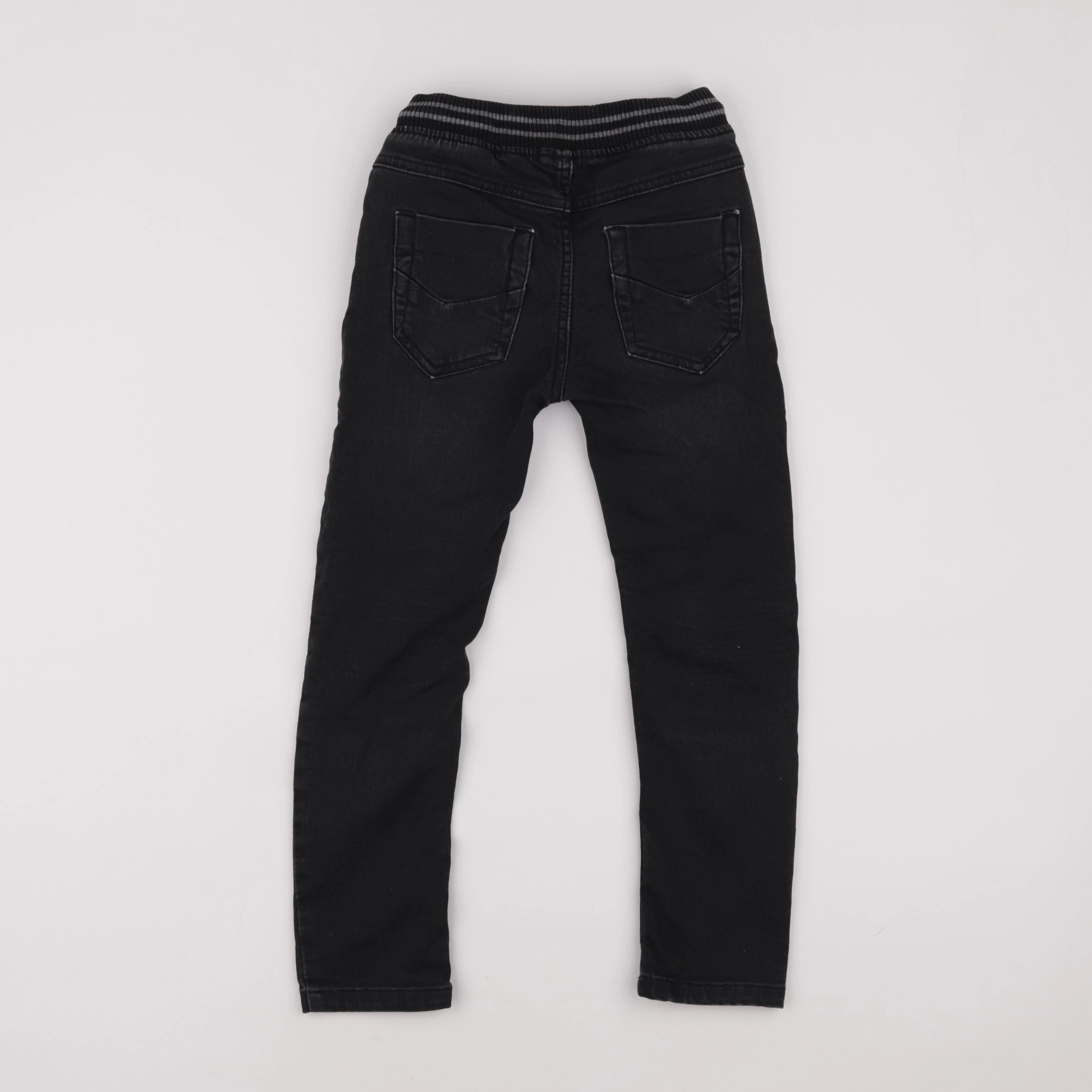 Vertbaudet - jean noir - 7 ans