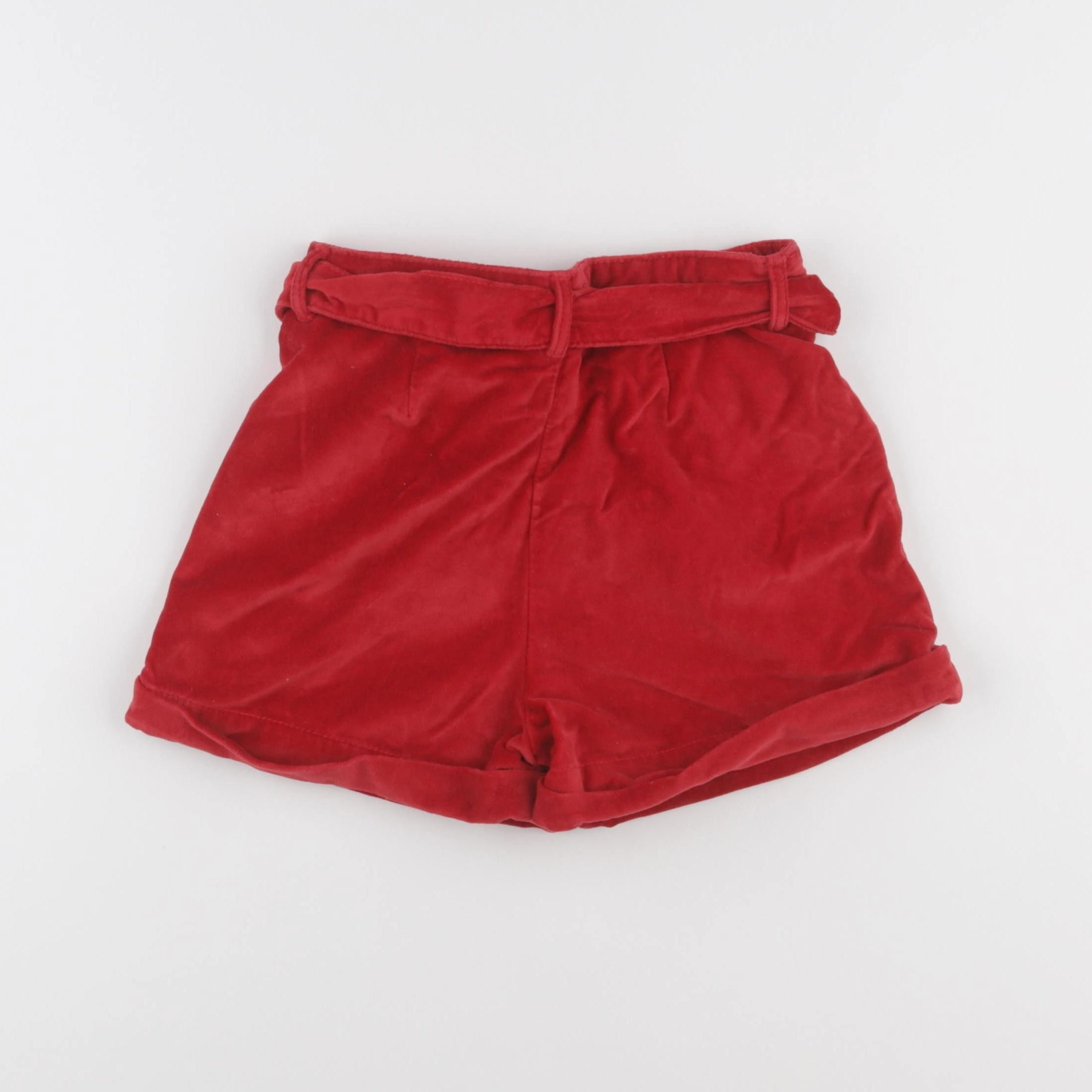 Vertbaudet - short rouge - 7 ans