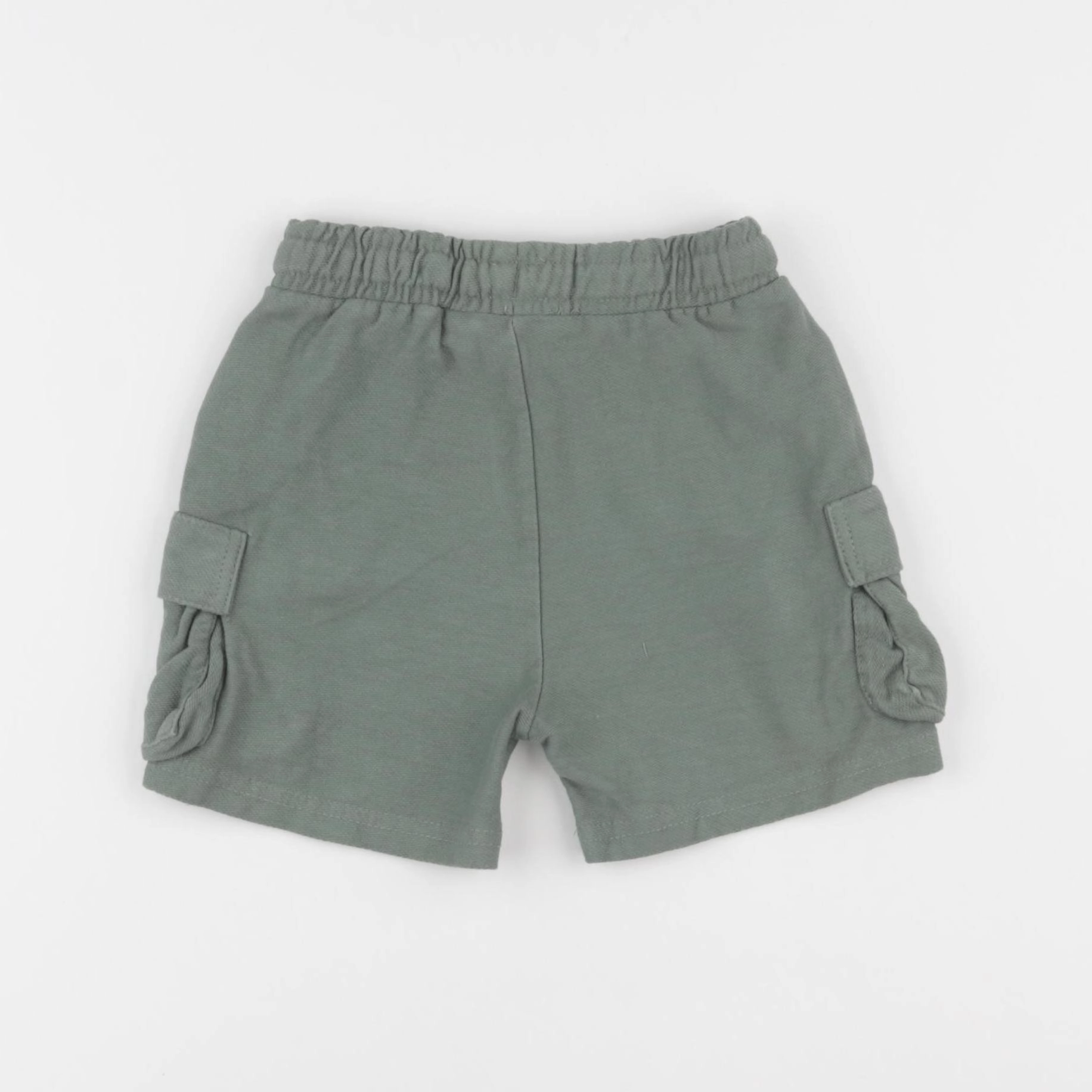 Zara - short vert - 18 mois