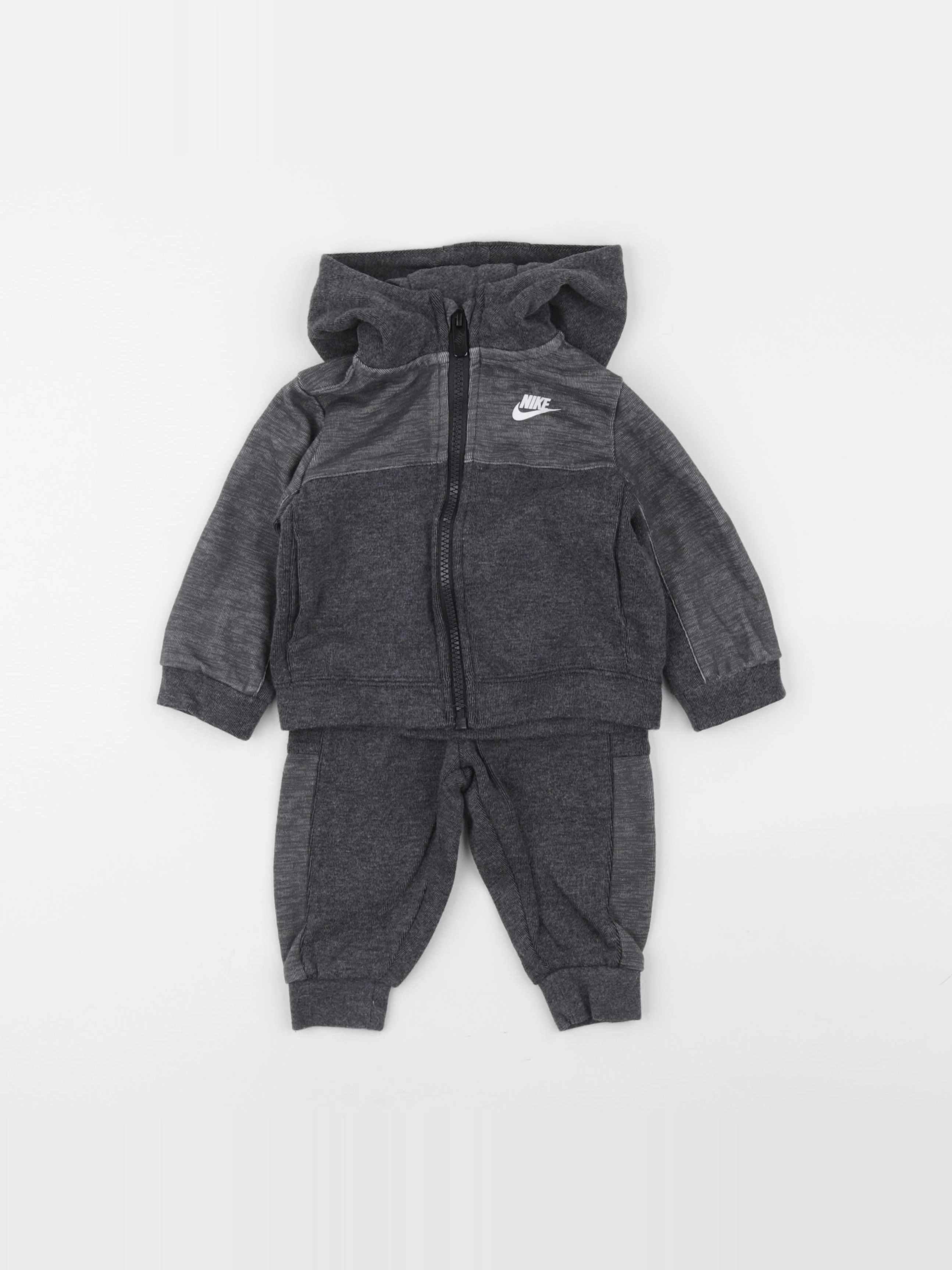 Nike - ensemble gris - 9 mois
