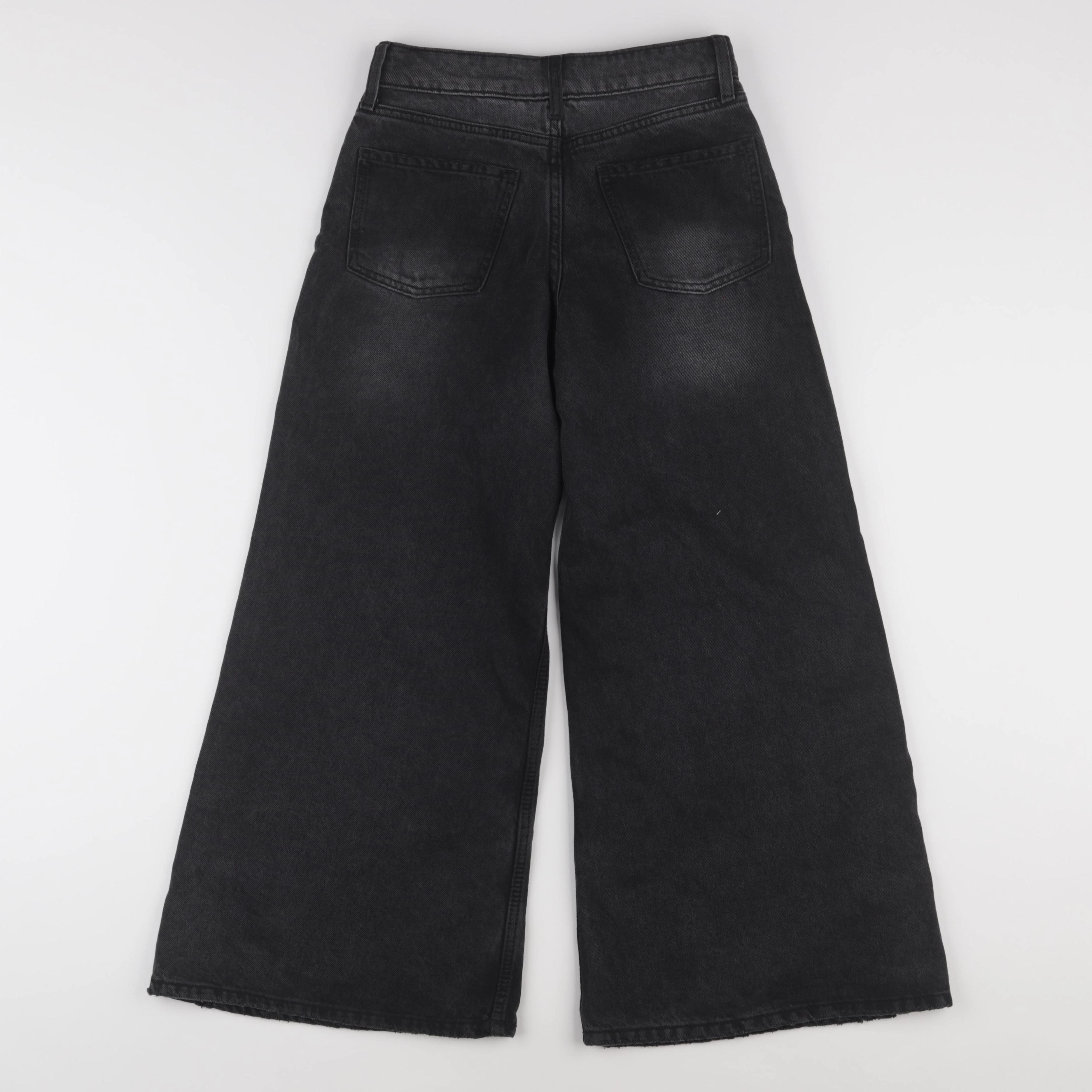 H&M - jean noir - 10/11 ans