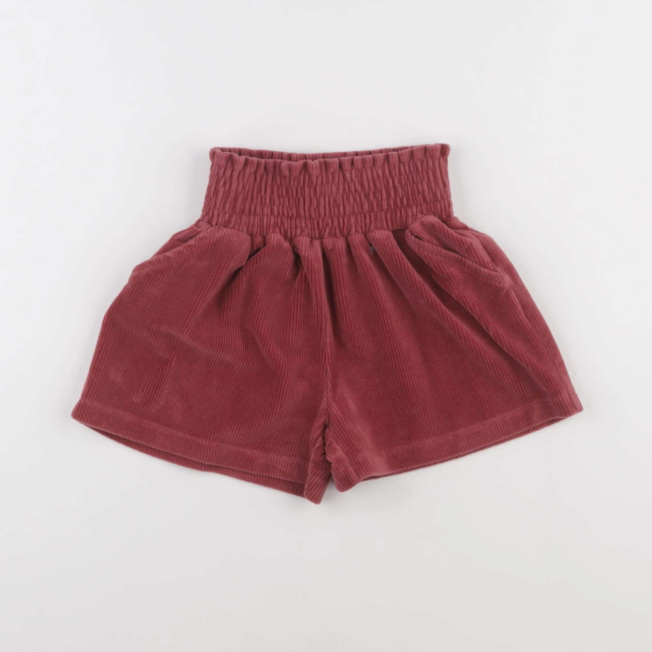 Vertbaudet - short rouge - 5 ans