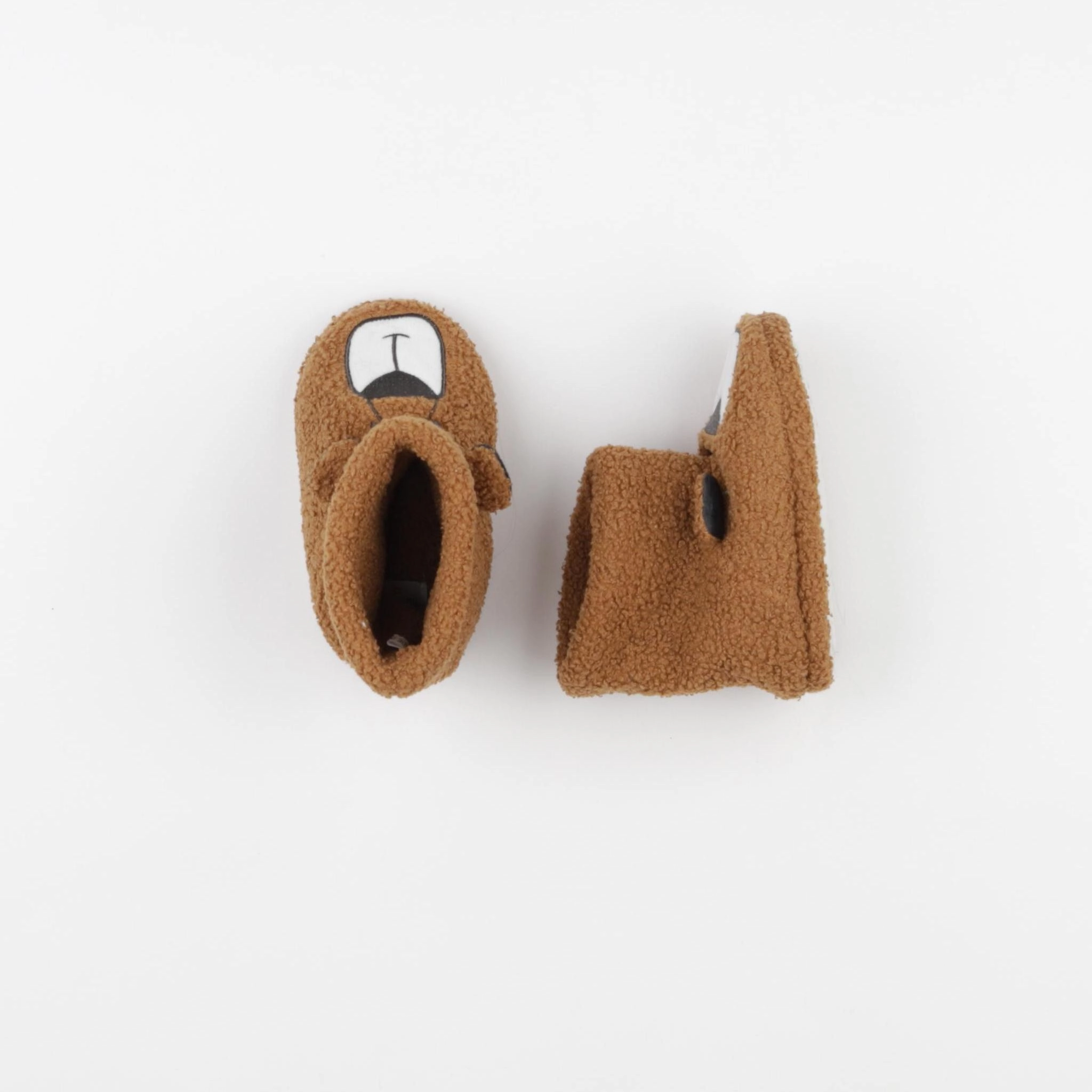 Tape à l'oeil - chaussons marron - pointure 24/25