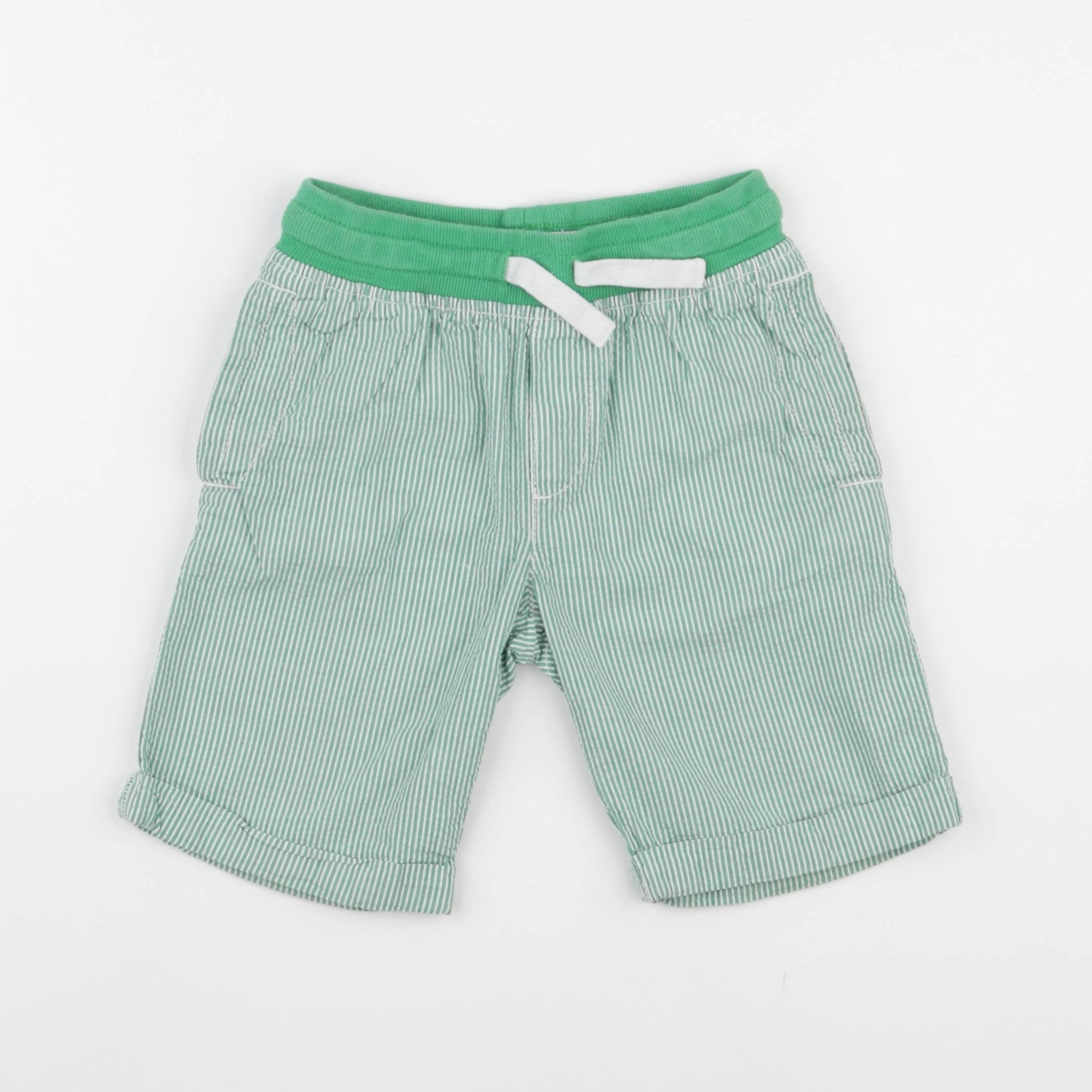Monoprix - short vert - 6 ans