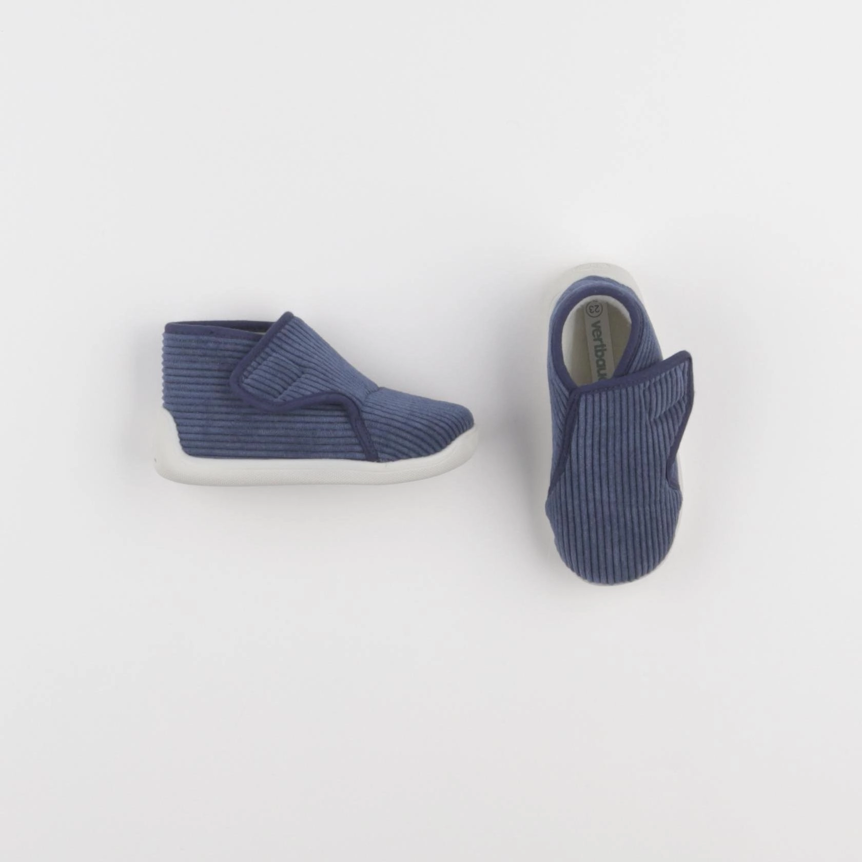Vertbaudet - chaussons bleu - pointure 23
