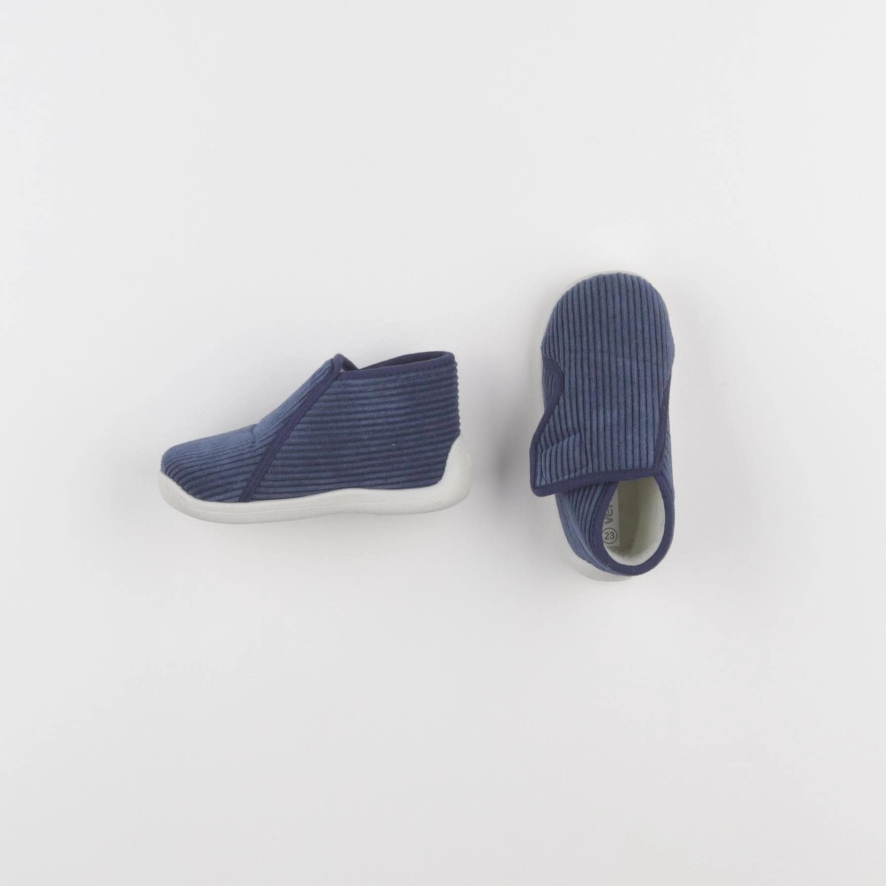 Vertbaudet - chaussons bleu - pointure 23