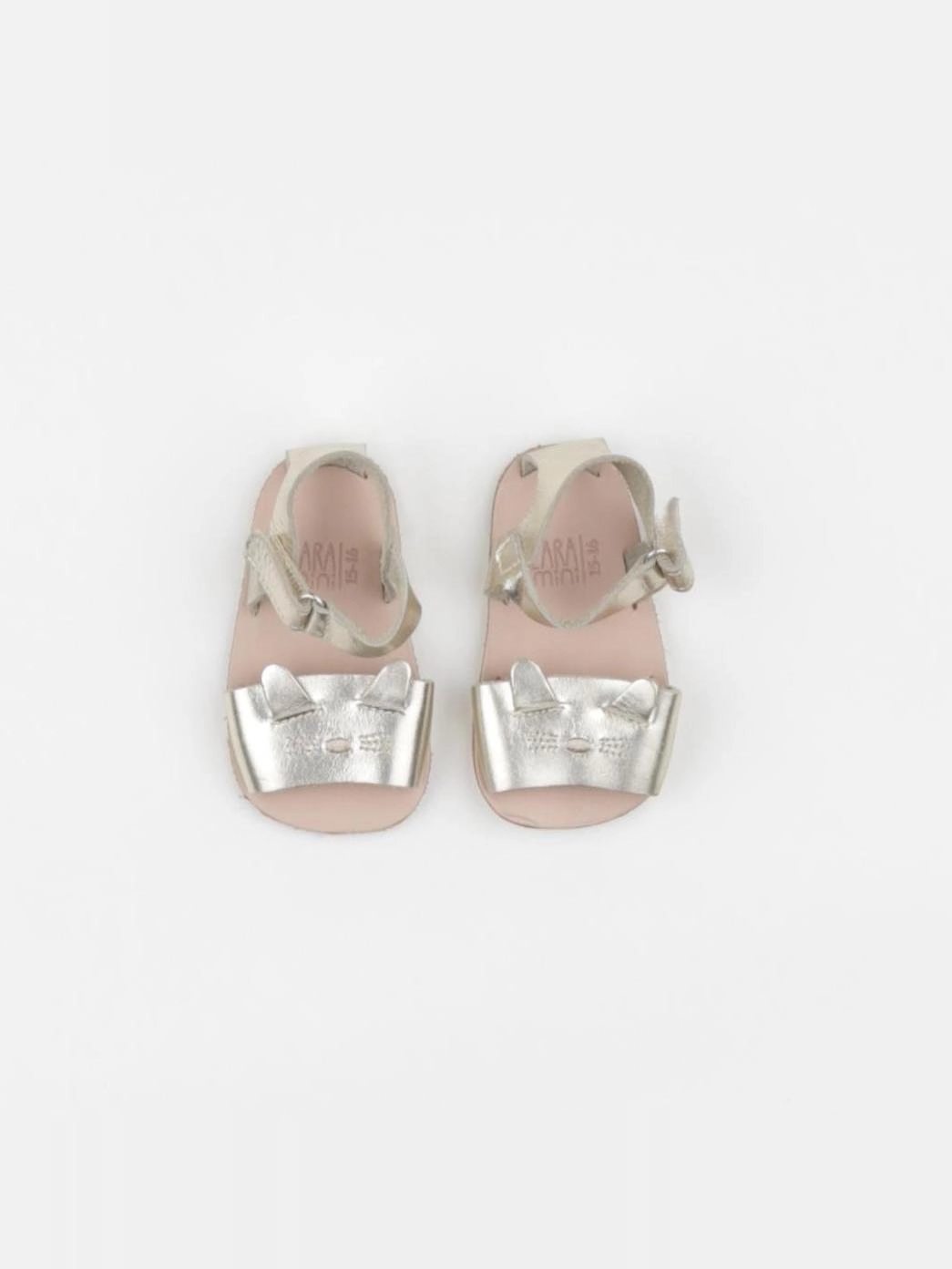 Zara - chaussons or - pointure 15/16