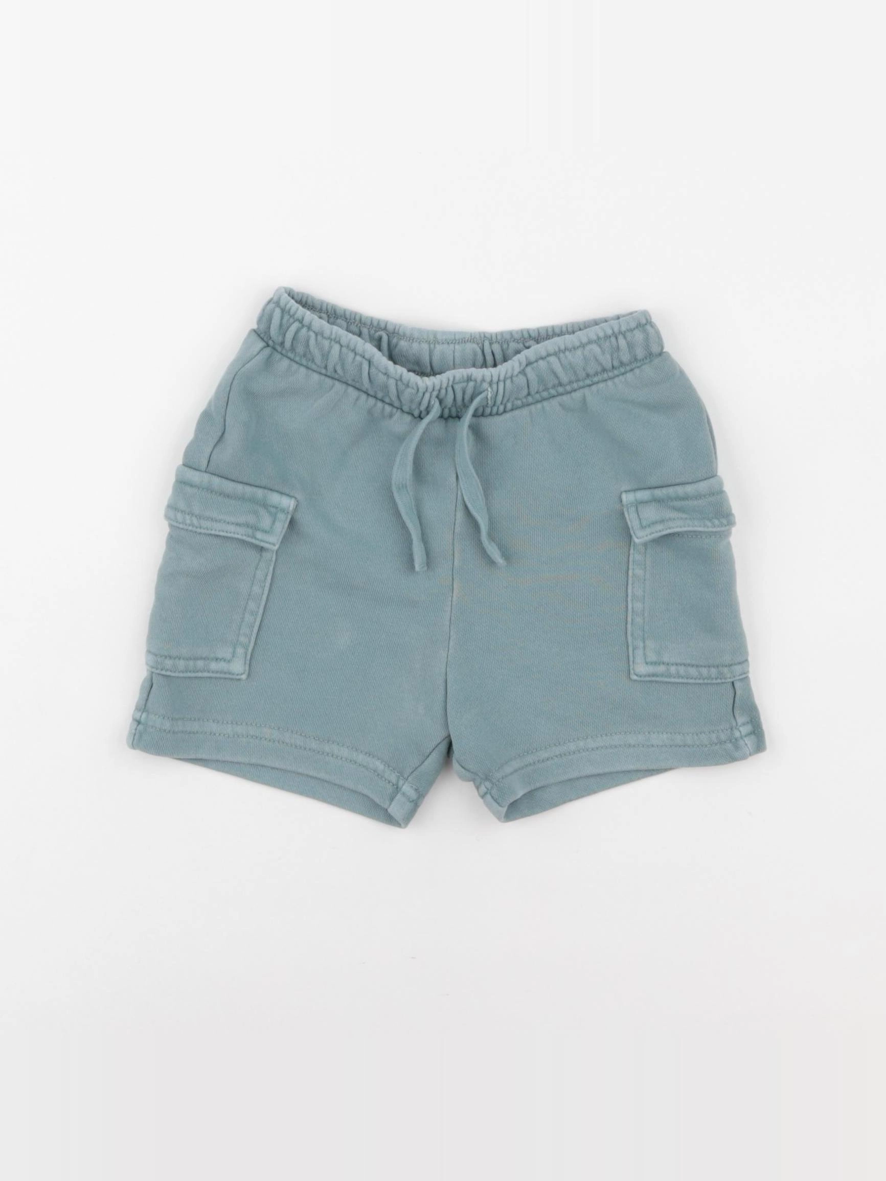 H&M - short vert - 6/9 mois