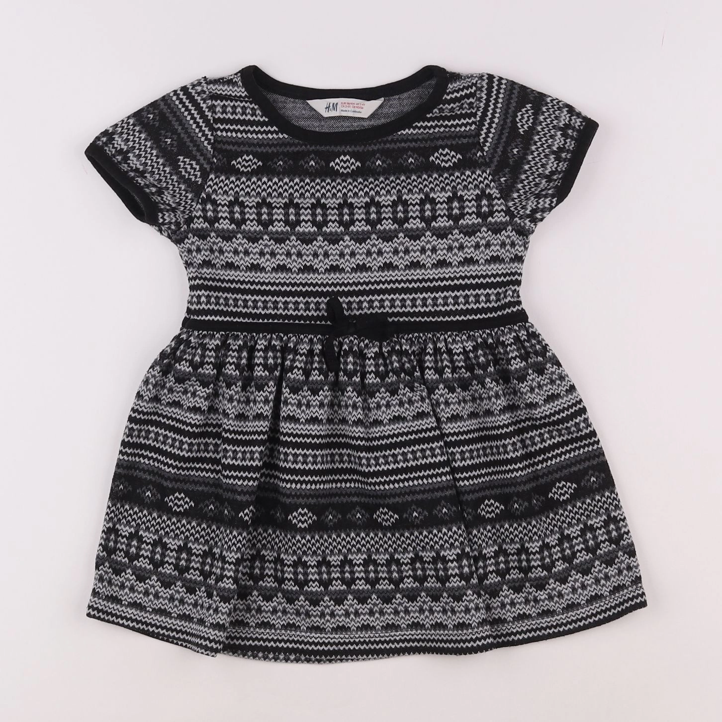 H&M - robe noir - 2/4 ans