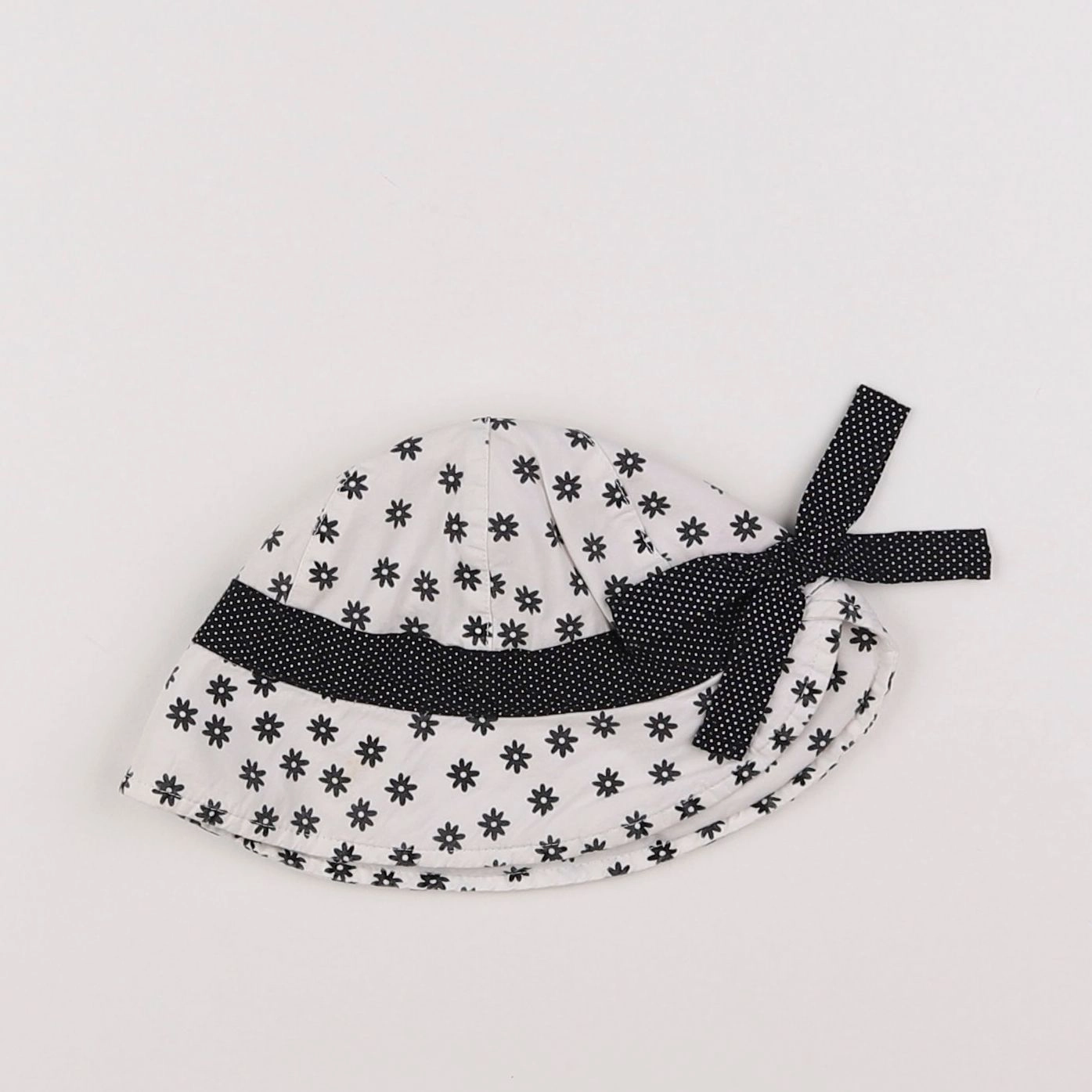 IKKS - chapeau blanc - 12/18 mois