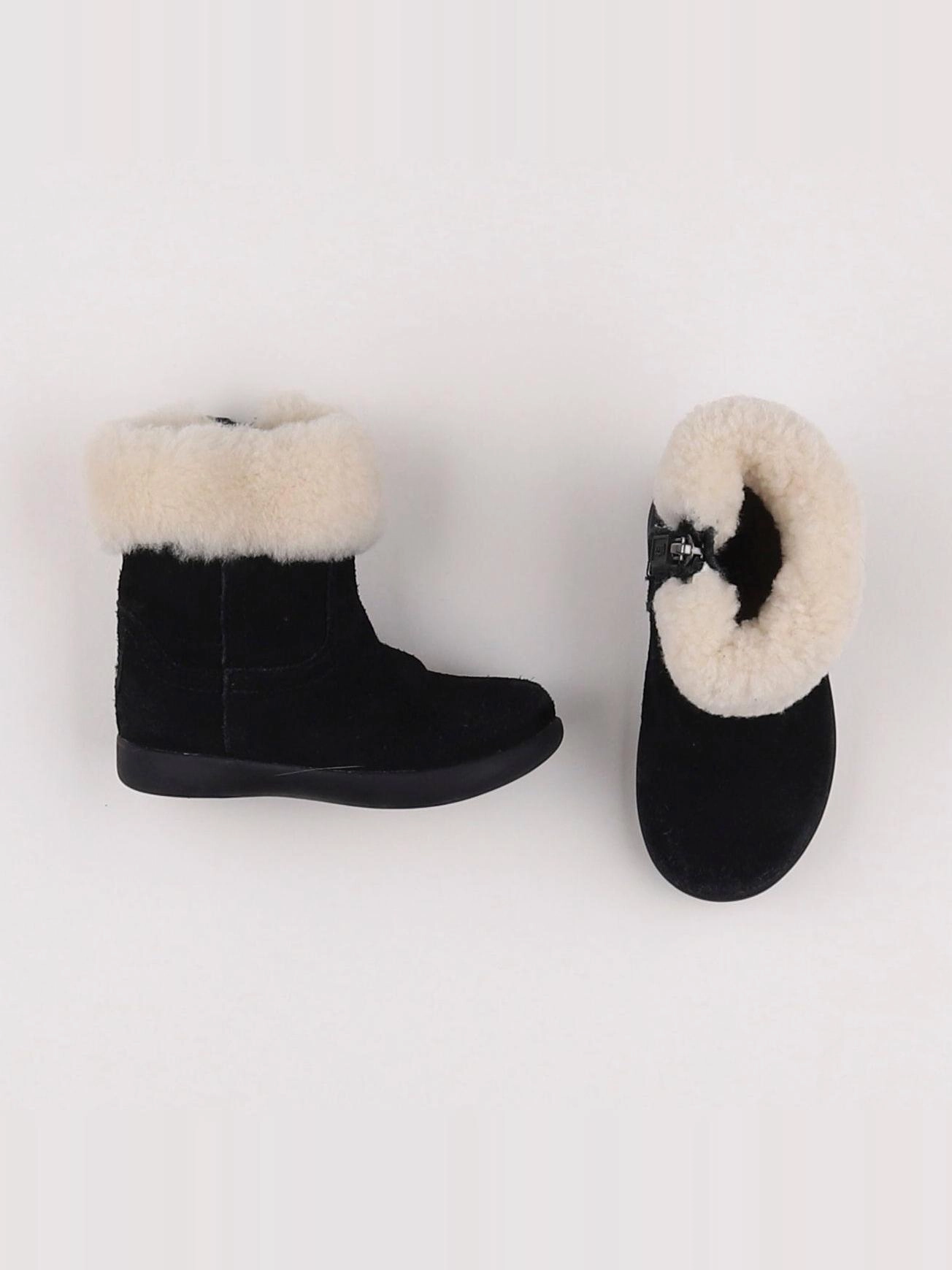 UGG - bottes noir - pointure 22