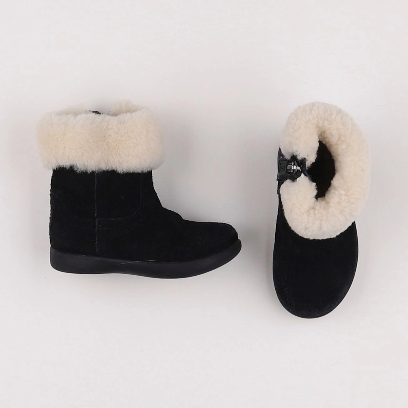 UGG - bottes noir - pointure 22