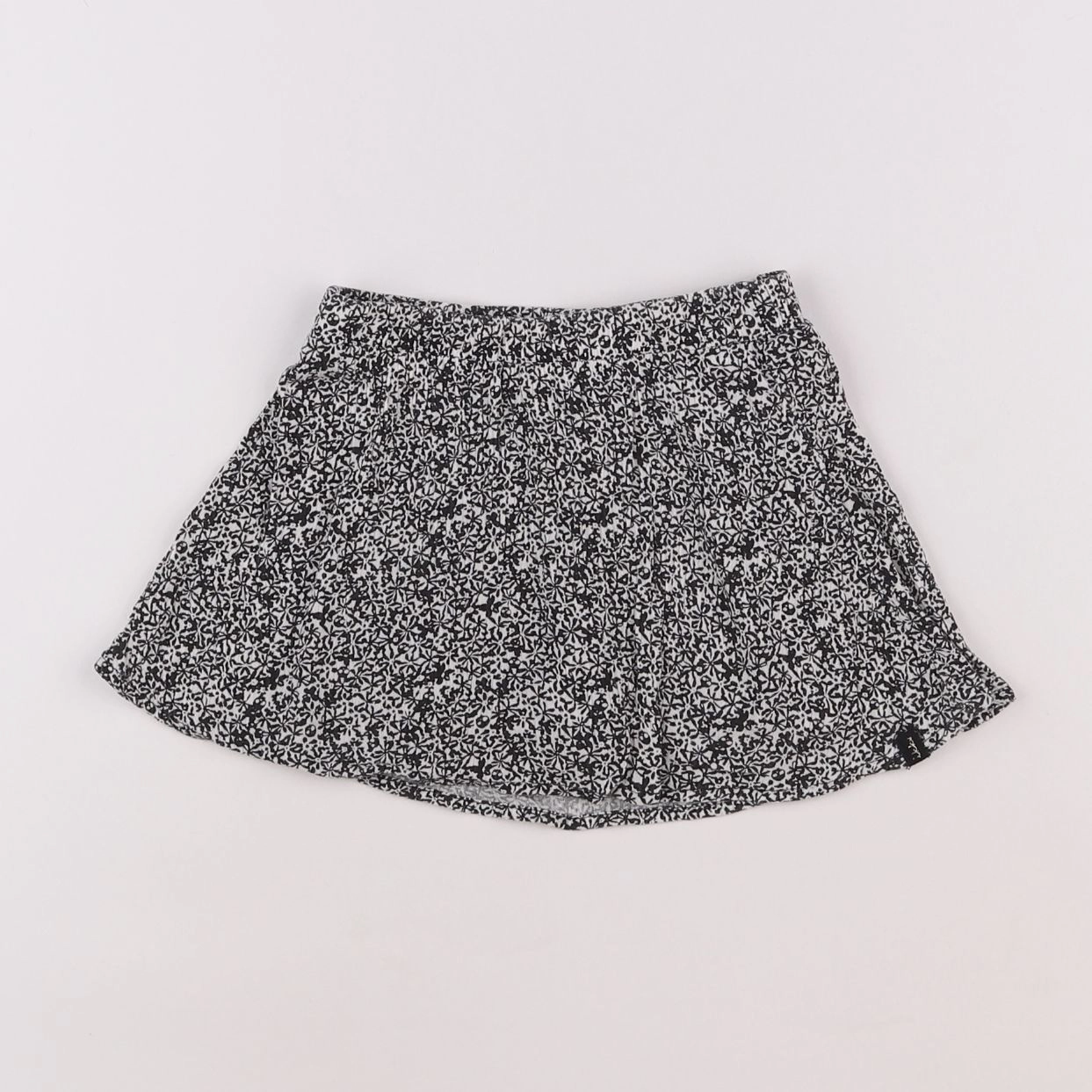 IKKS - short noir - 2 ans