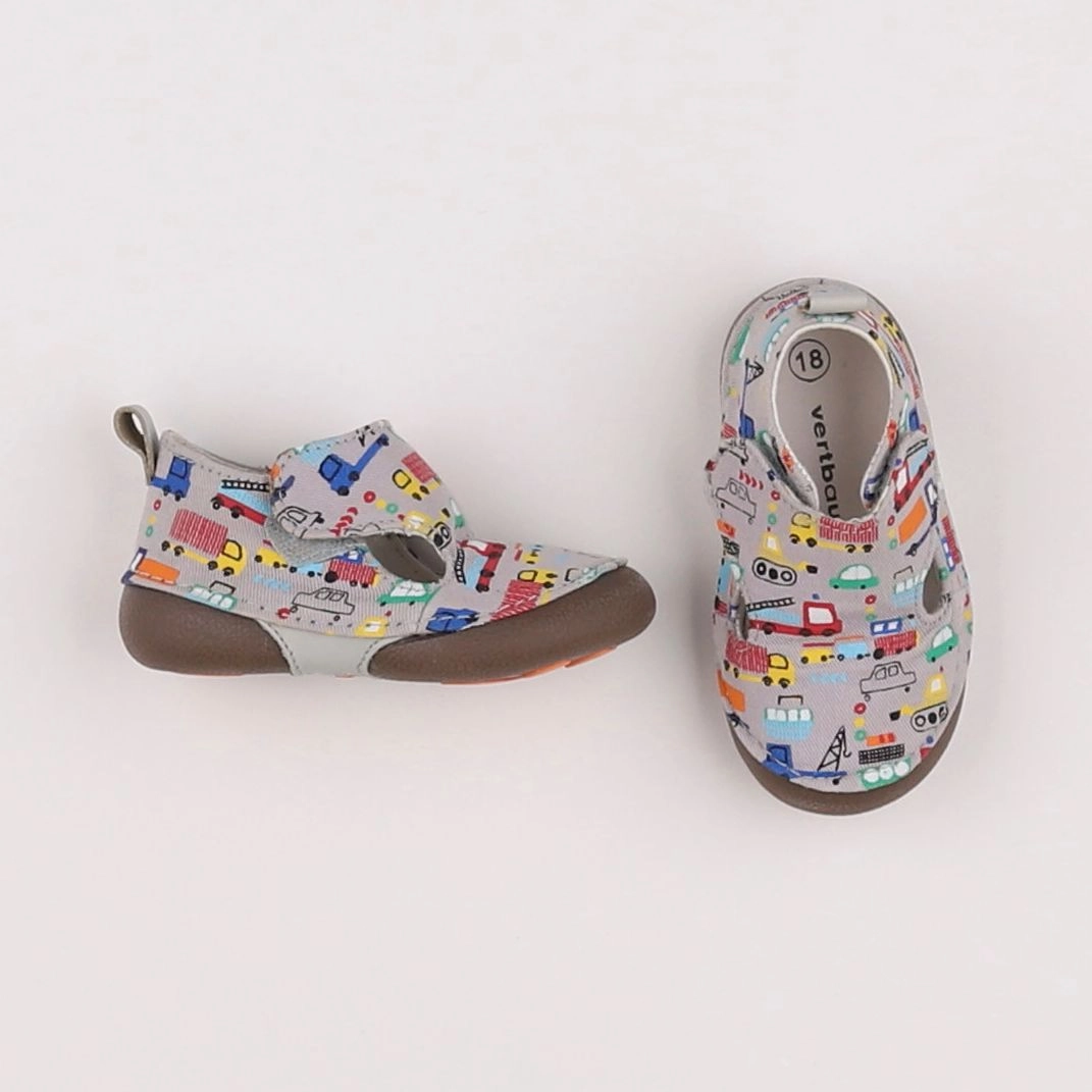 Vertbaudet - chaussons gris - pointure 18