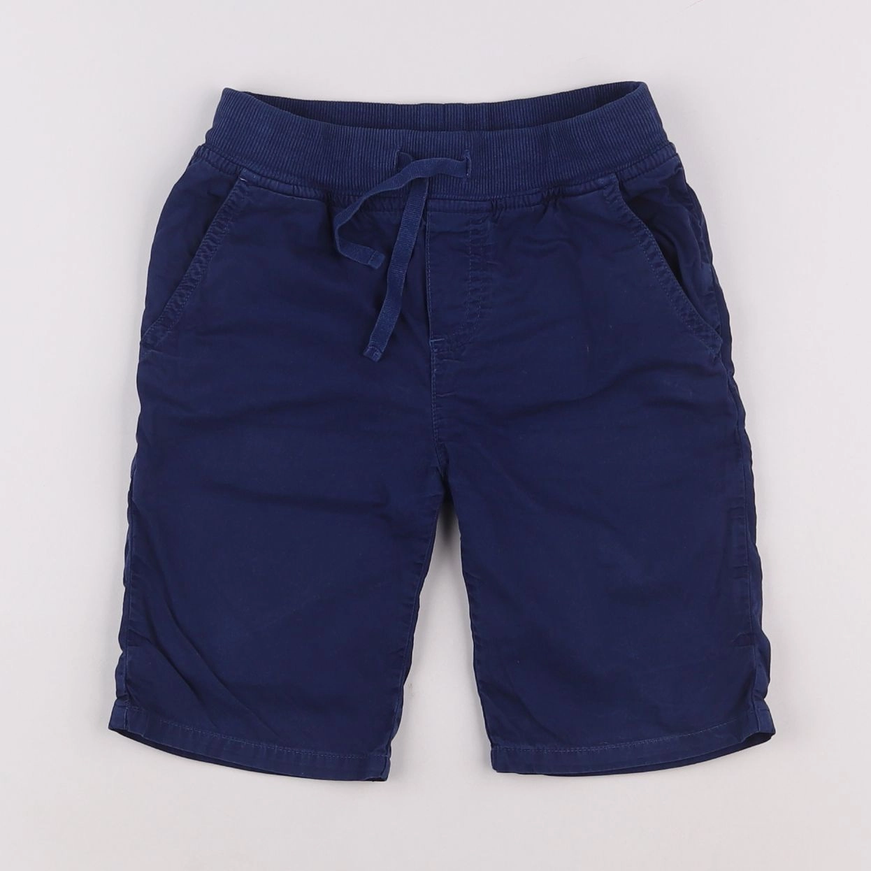 Bonton - short bleu - 8 ans