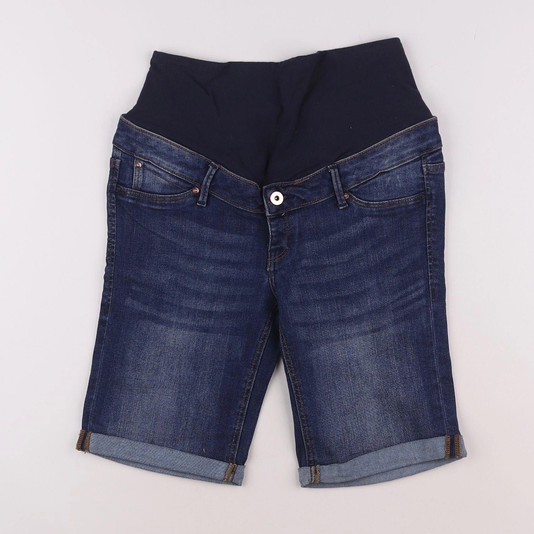 H&M - short bleu - 38