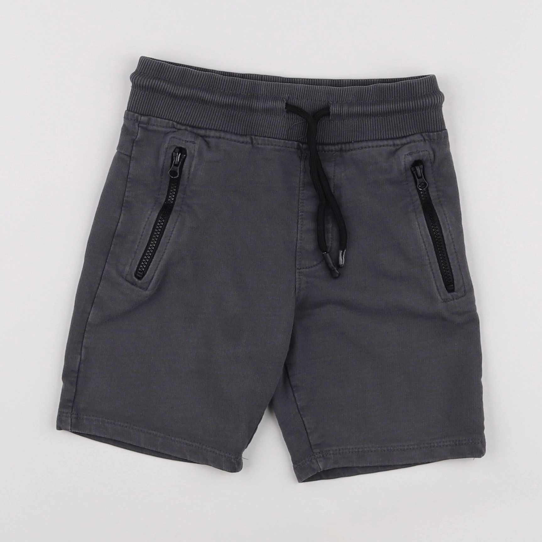 Mango - short gris - 5 ans