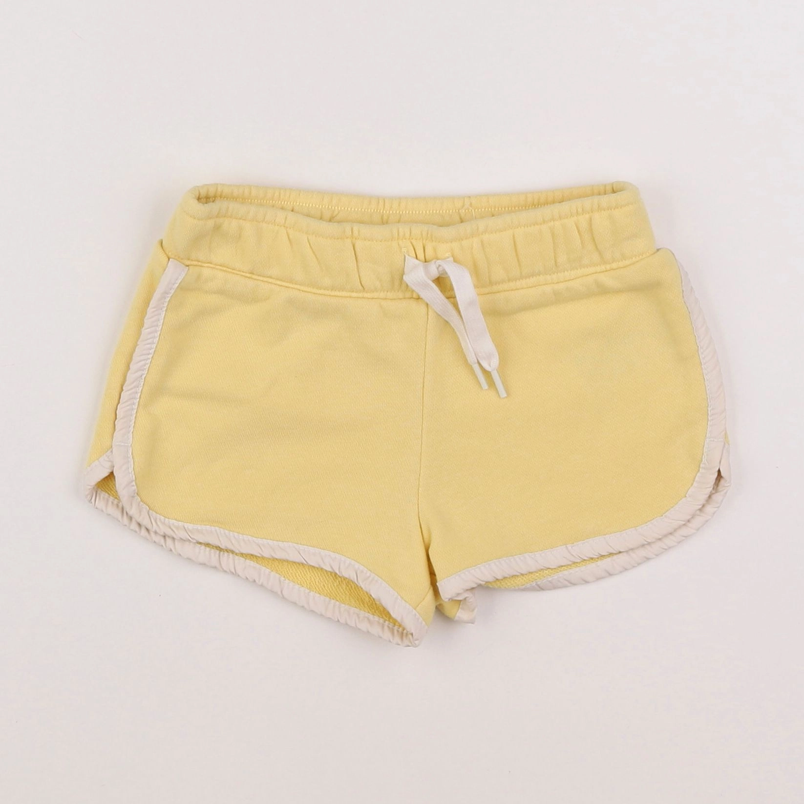 GAP - short jaune - 5 ans