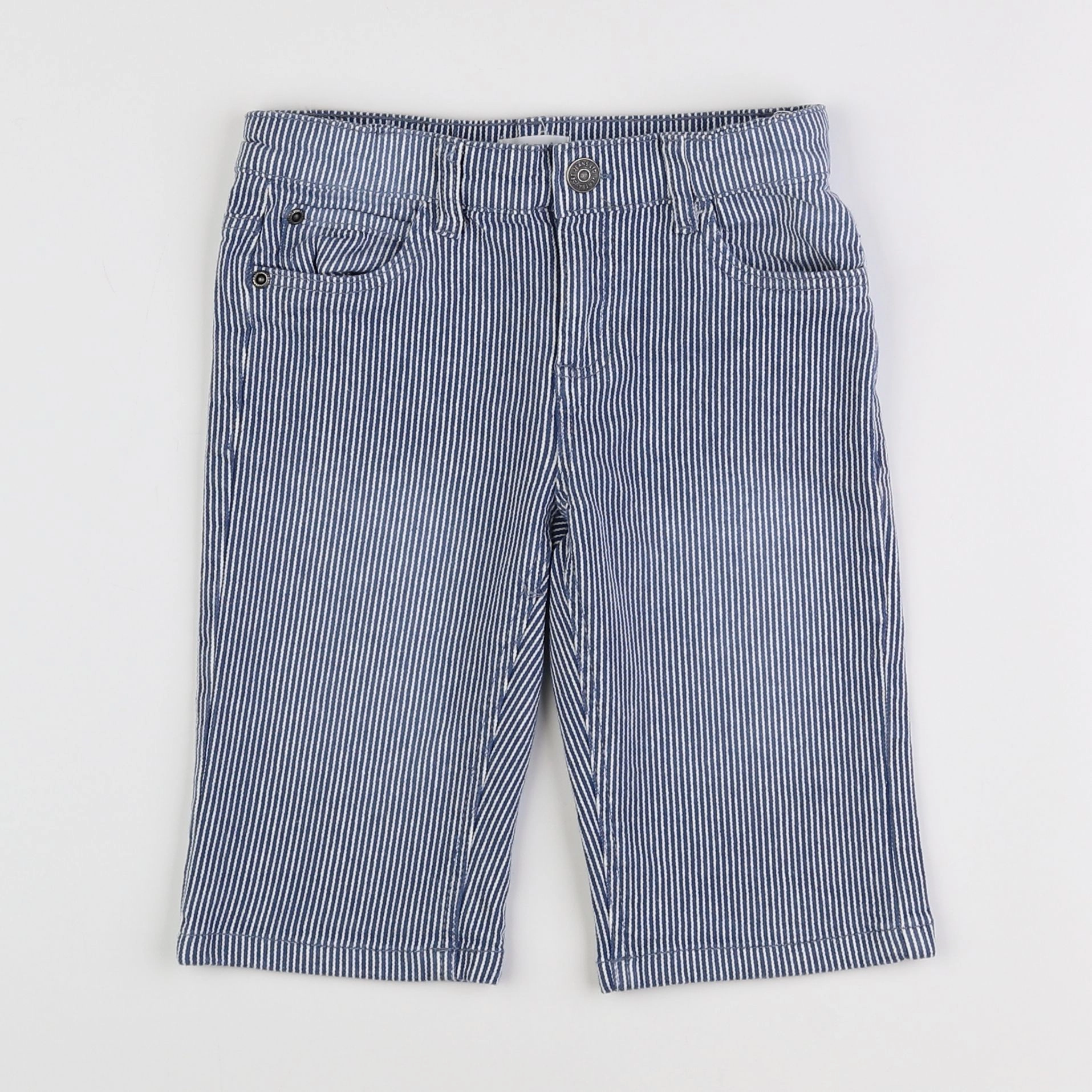 Vertbaudet - short bleu - 7 ans