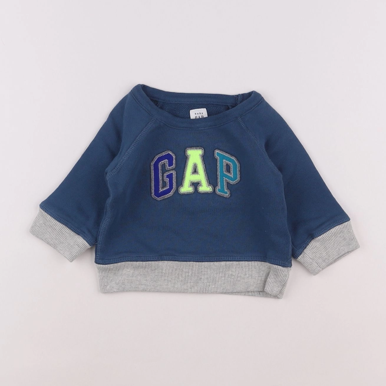 GAP - sweat bleu - 3/6 mois