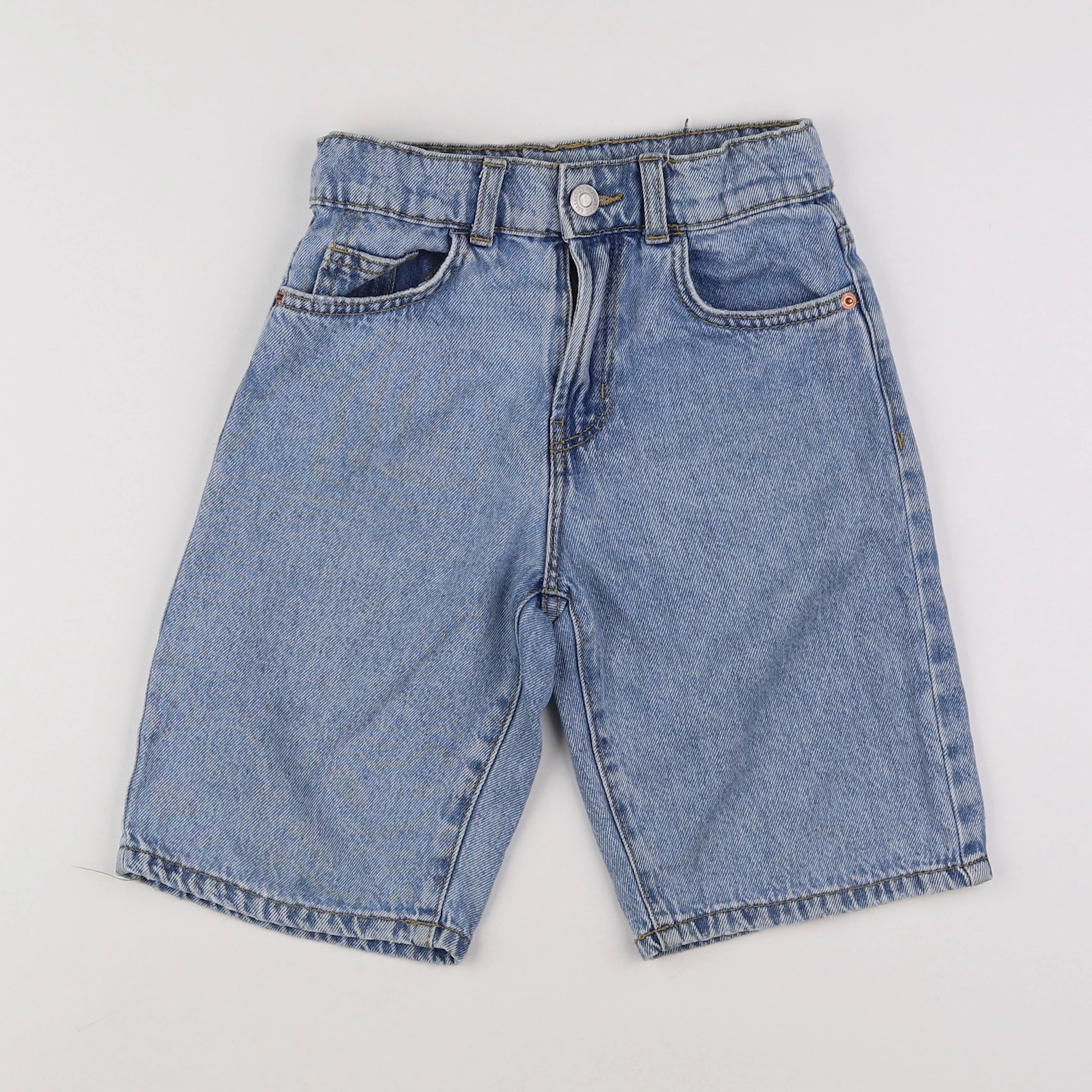 Zara - short bleu - 9 ans