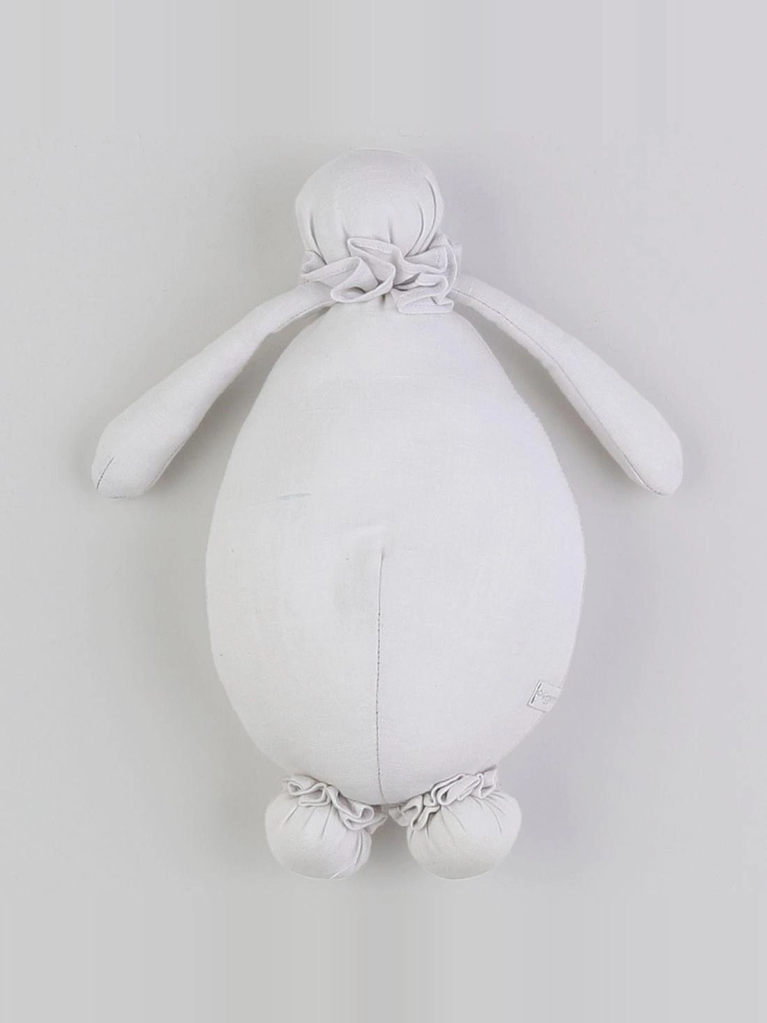 Pigmée - poupée blanche collerette avec fil gris - 26 cm