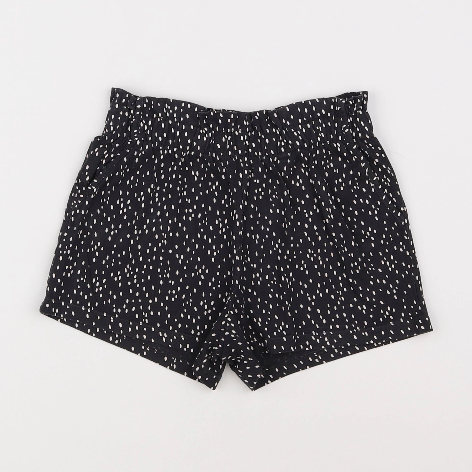 H&M - short noir - 4/5 ans