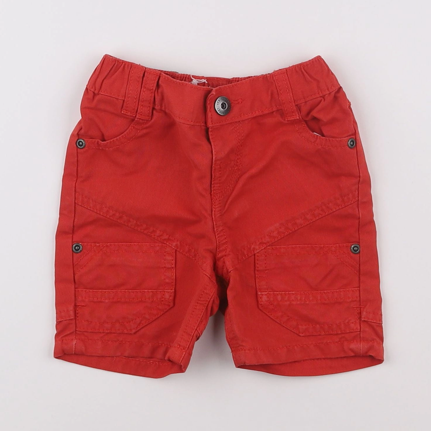 Vertbaudet - short rouge - 2 ans