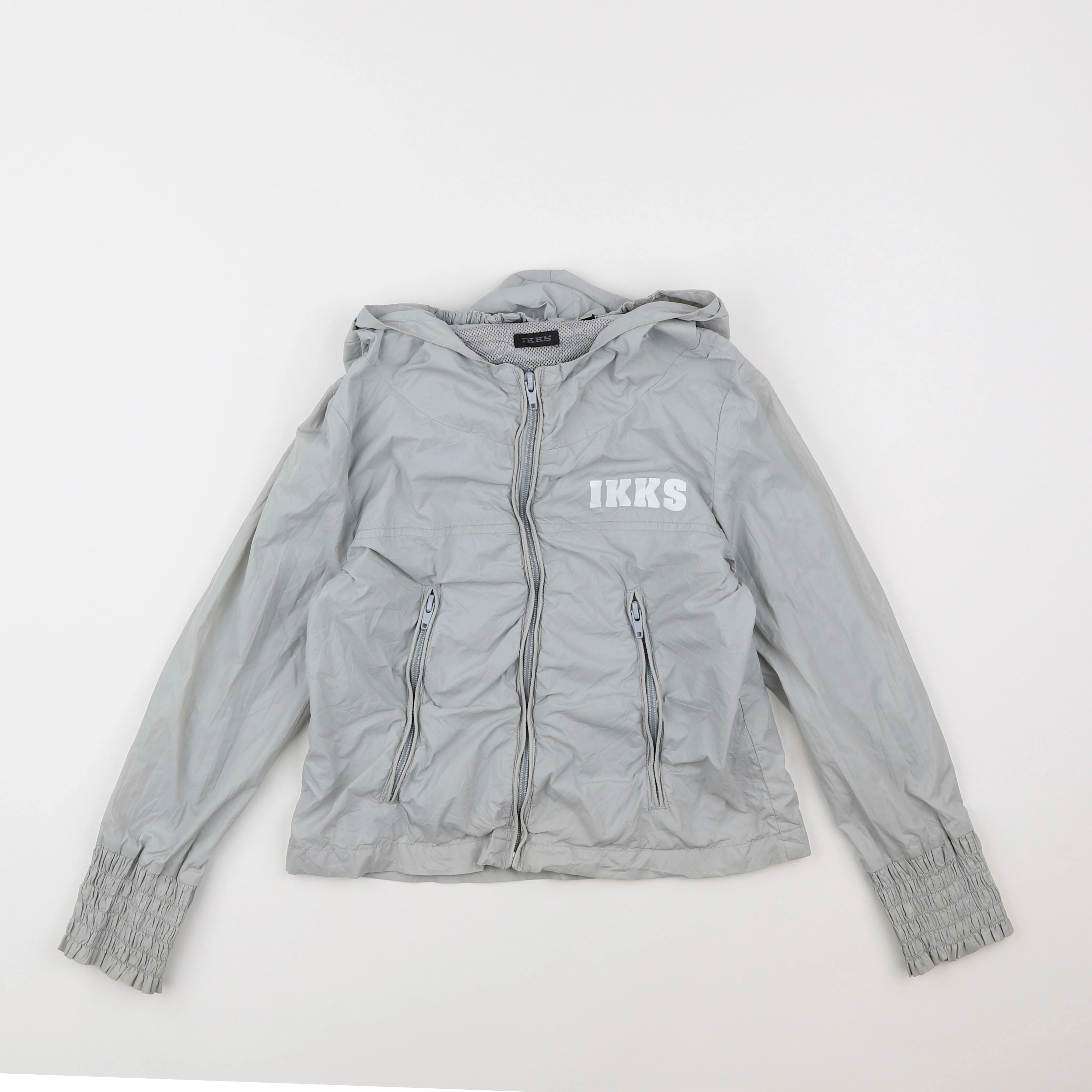 IKKS - coupe-vent gris, imprimé au dos - 8 ans