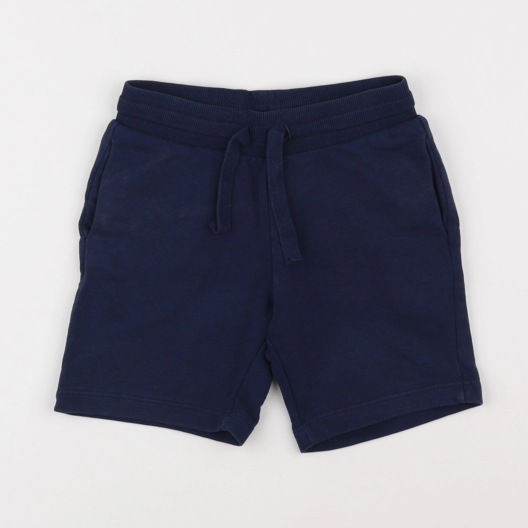 H&M - short bleu - 3/4 ans