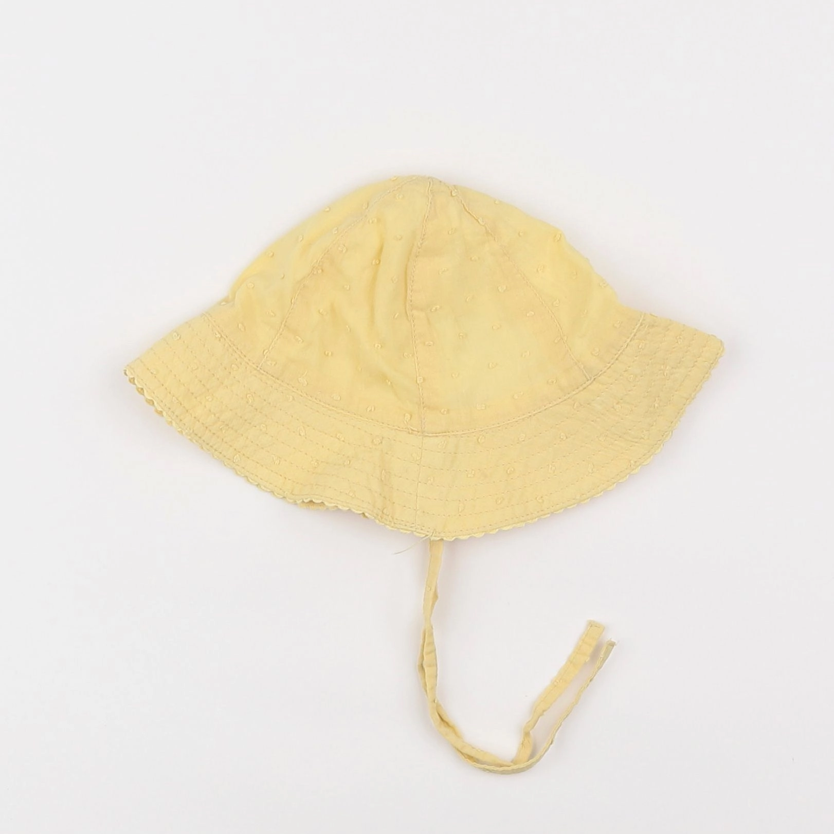 H&M - chapeau jaune - 3/4 ans