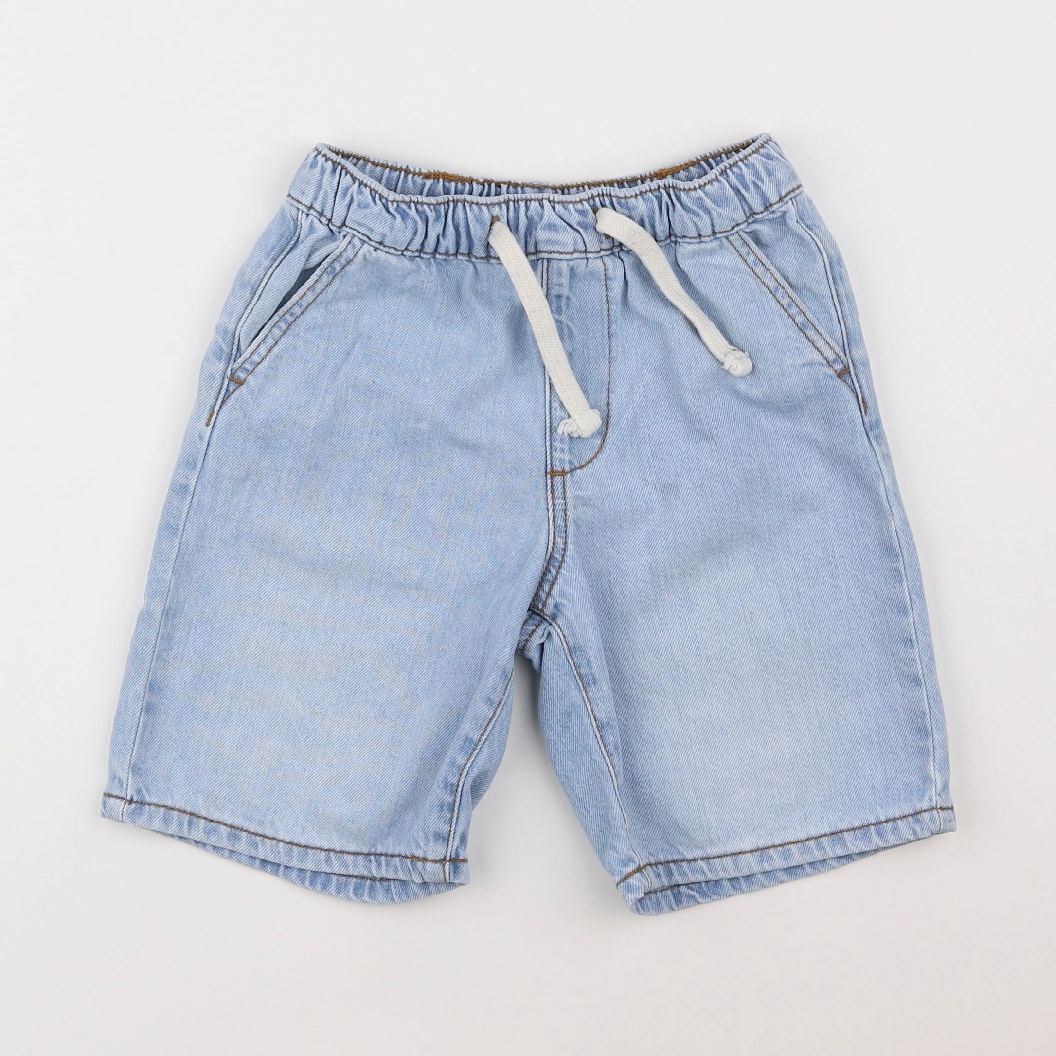 Vertbaudet - short bleu - 7 ans