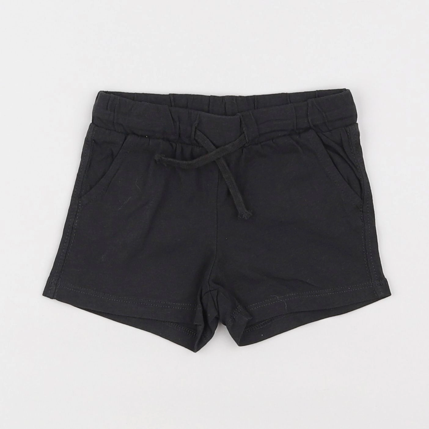 H&M - short noir - 3/6 mois