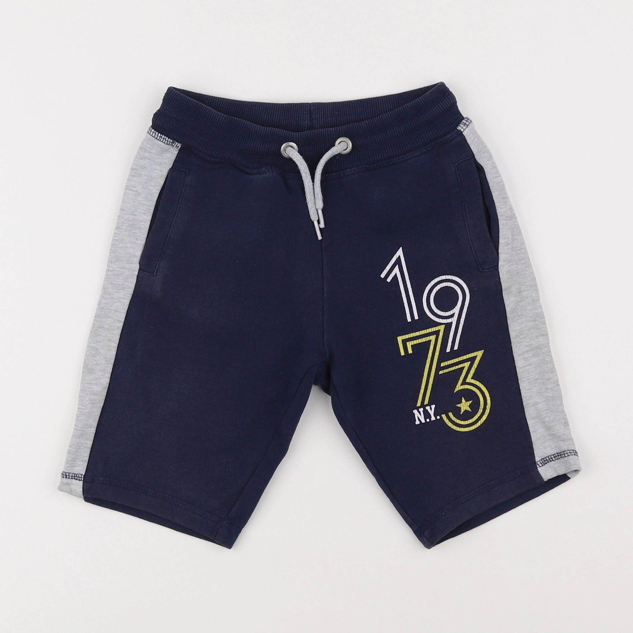 Vertbaudet - short bleu - 7 ans