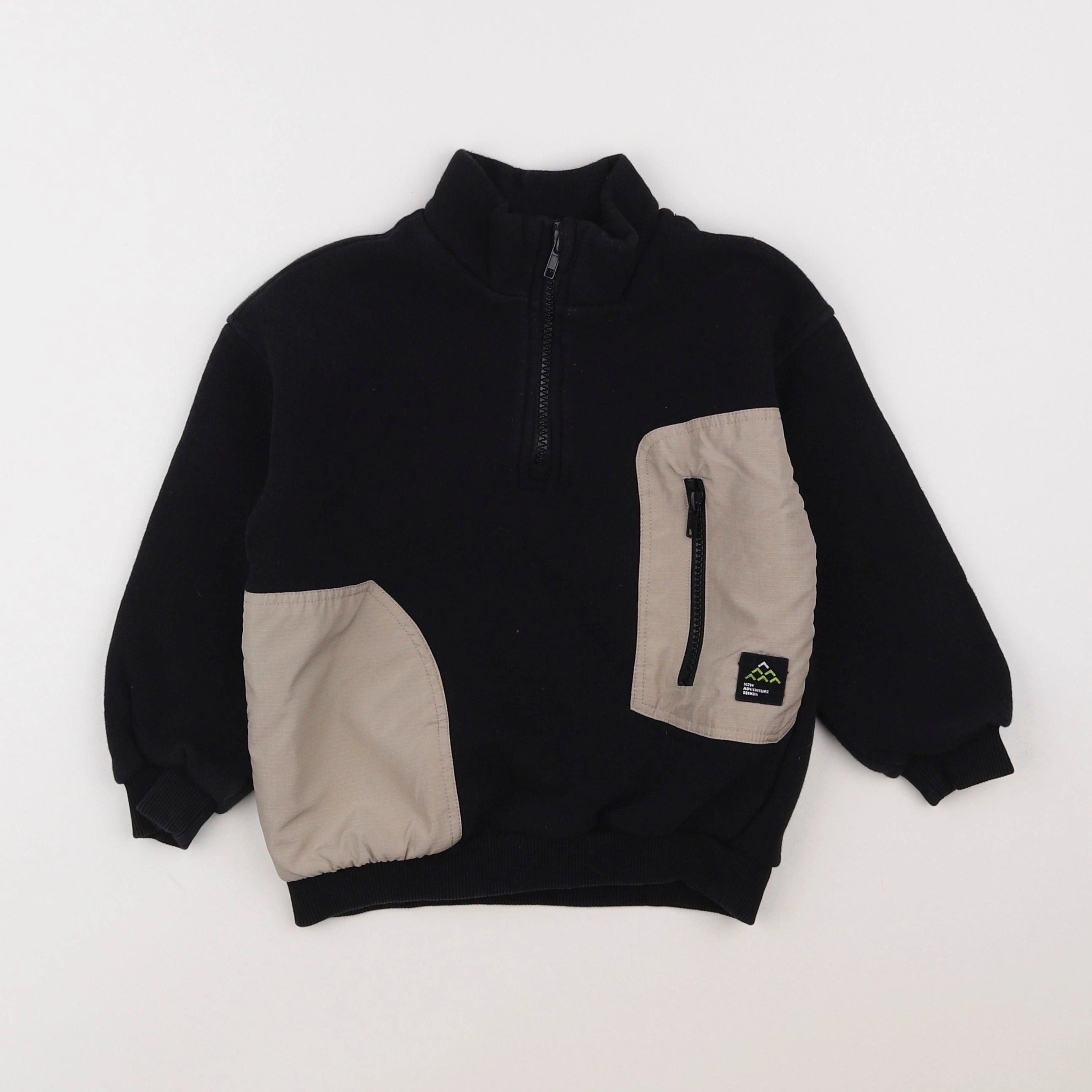 Zara - sweat noir - 4/5 ans