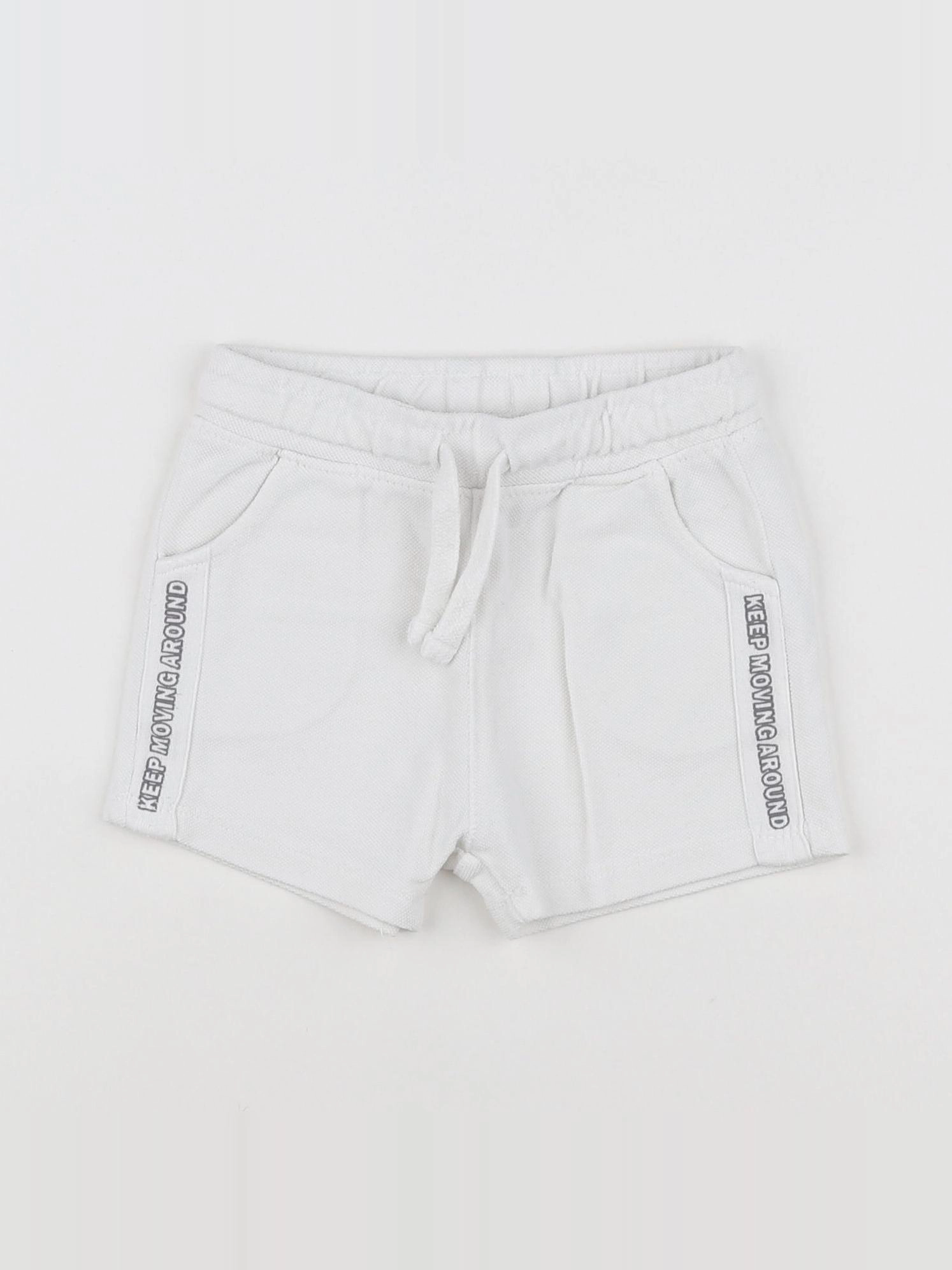 Zara - short blanc - 9/12 mois