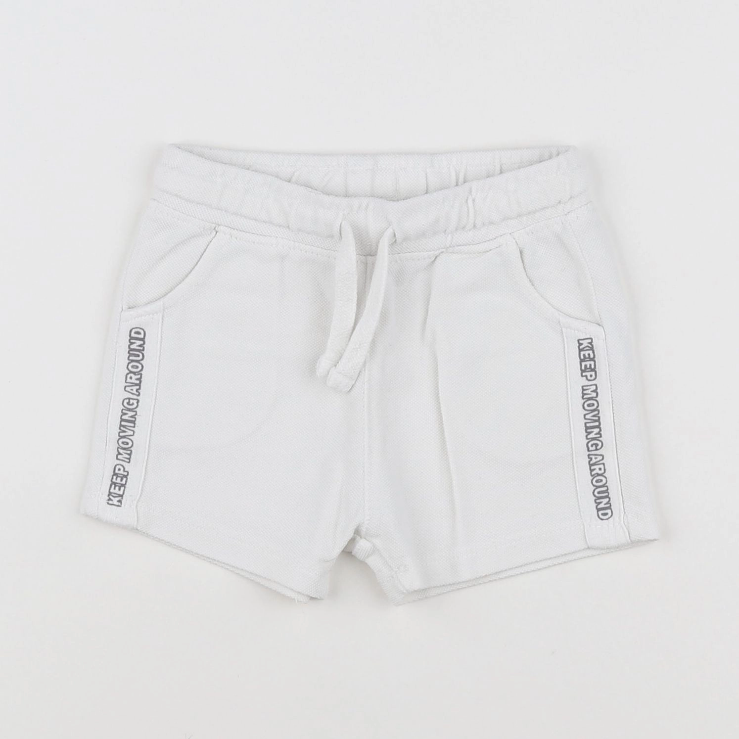 Zara - short blanc - 9/12 mois