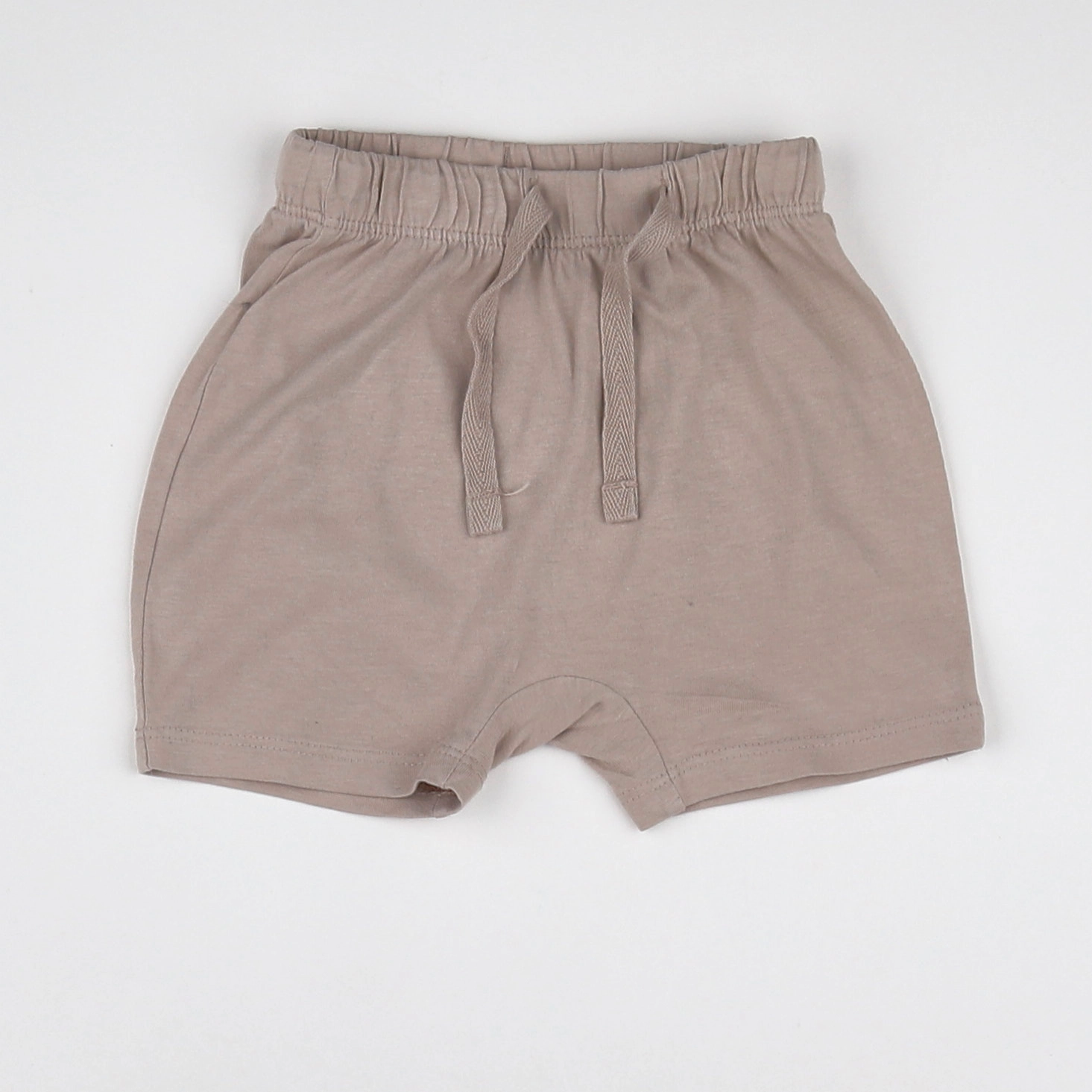 H&M - short beige - 6/9 mois