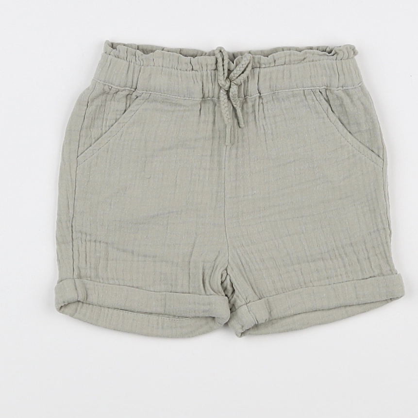 Vertbaudet - short vert - 9 mois