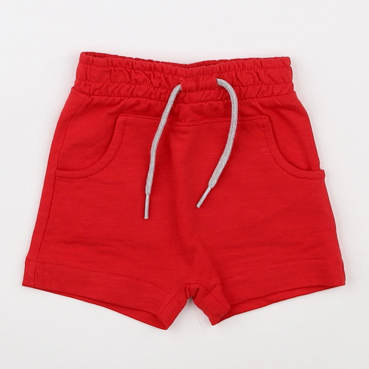 Vertbaudet - short rouge - 3 mois